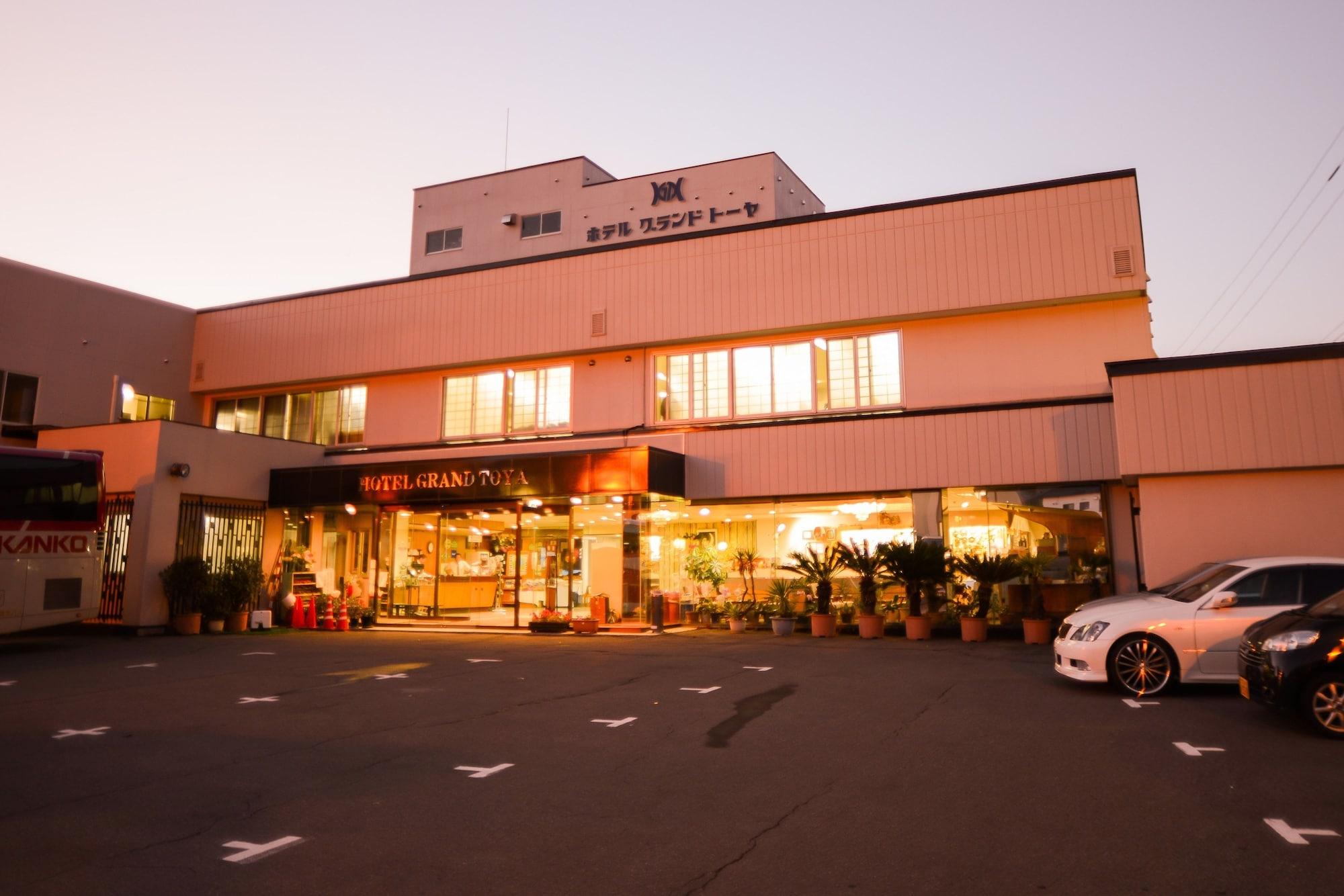 Vista Exterior Hotel Grand Toya