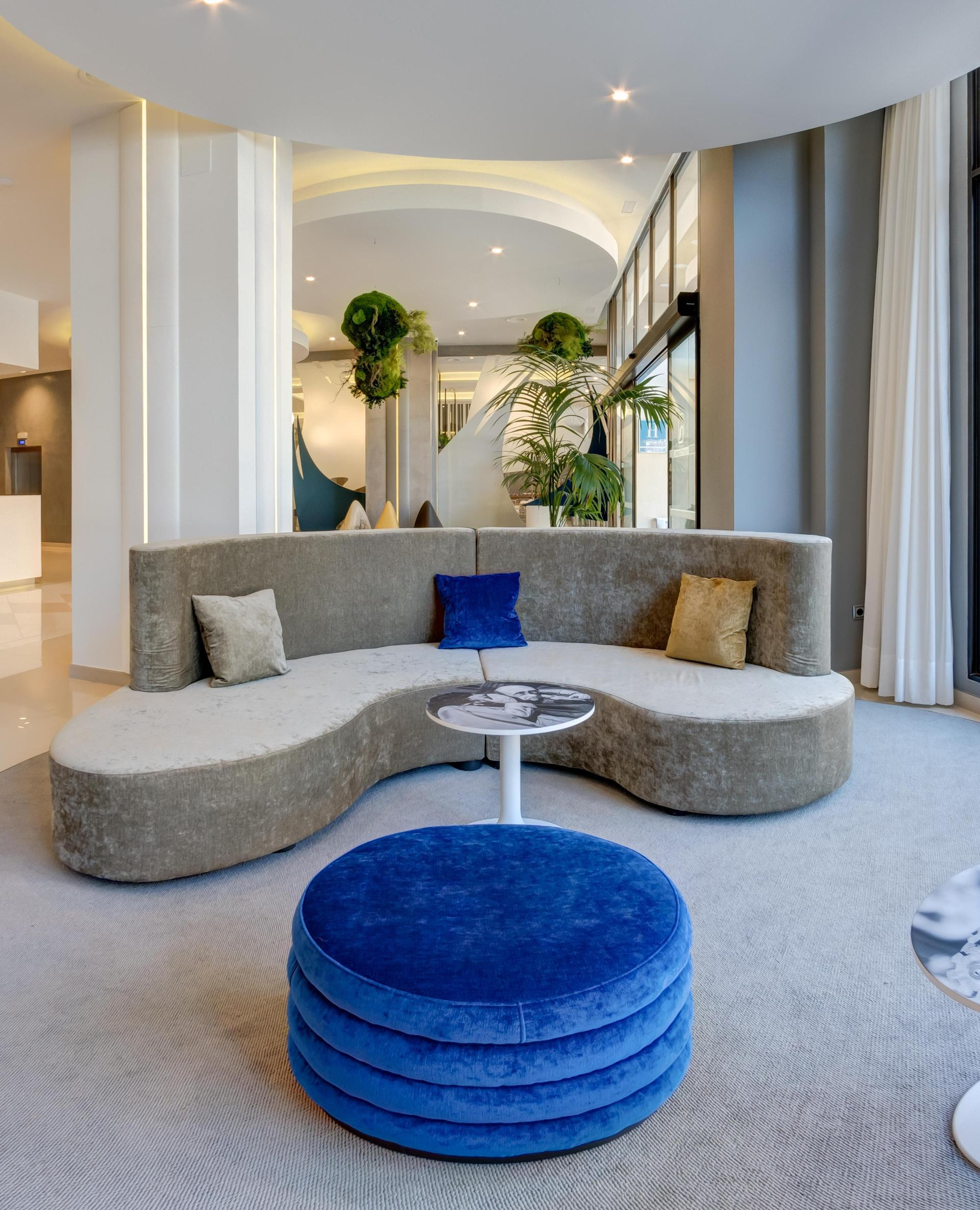 Vista Lobby Hotel Monte Puertatierra