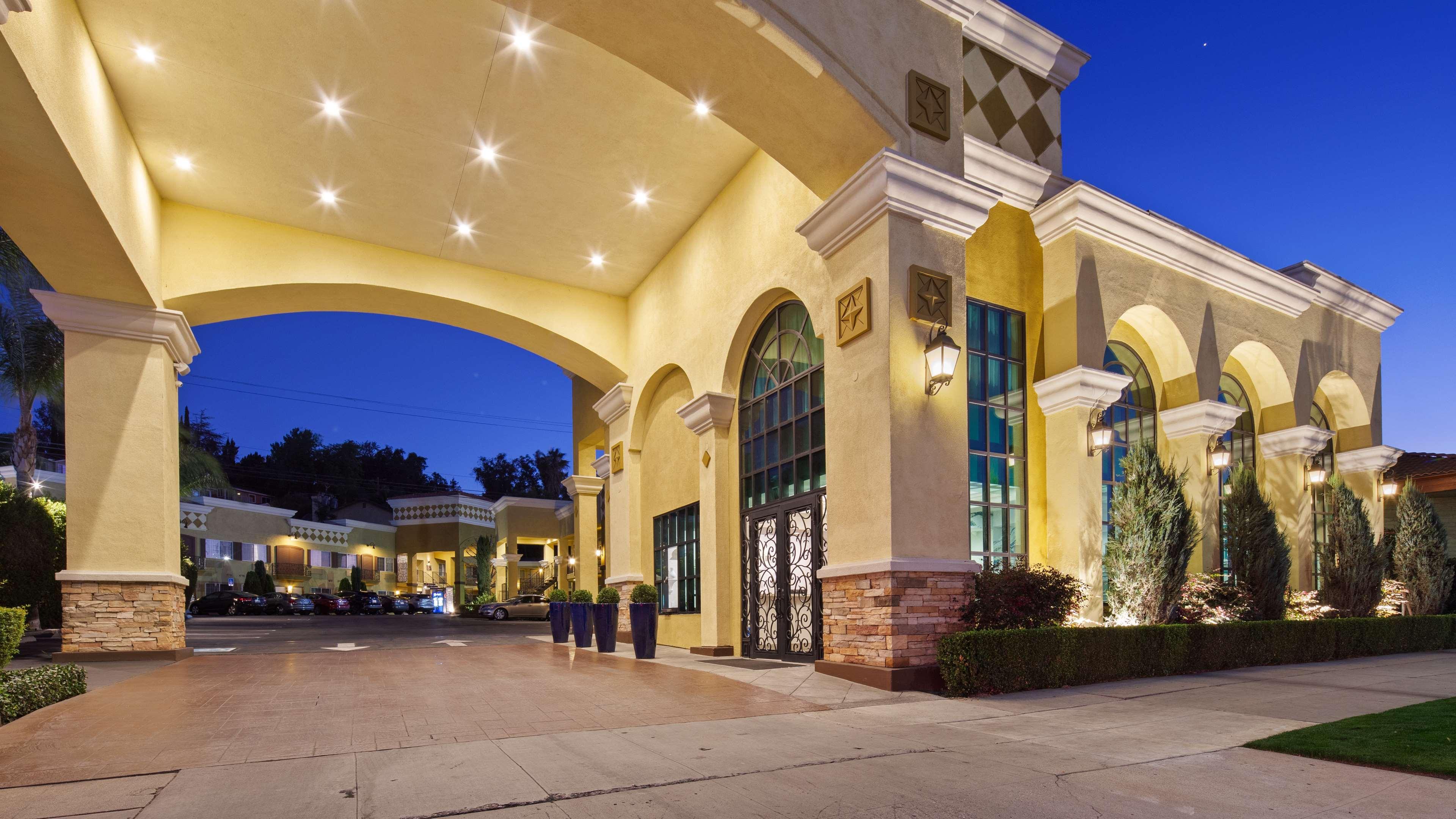 Varios Best Western Woodland Hills Inn
