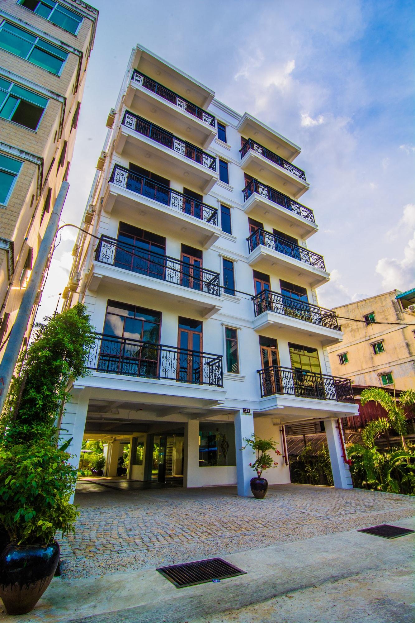 Vista Exterior Woodside Inn & Serviced Apartments