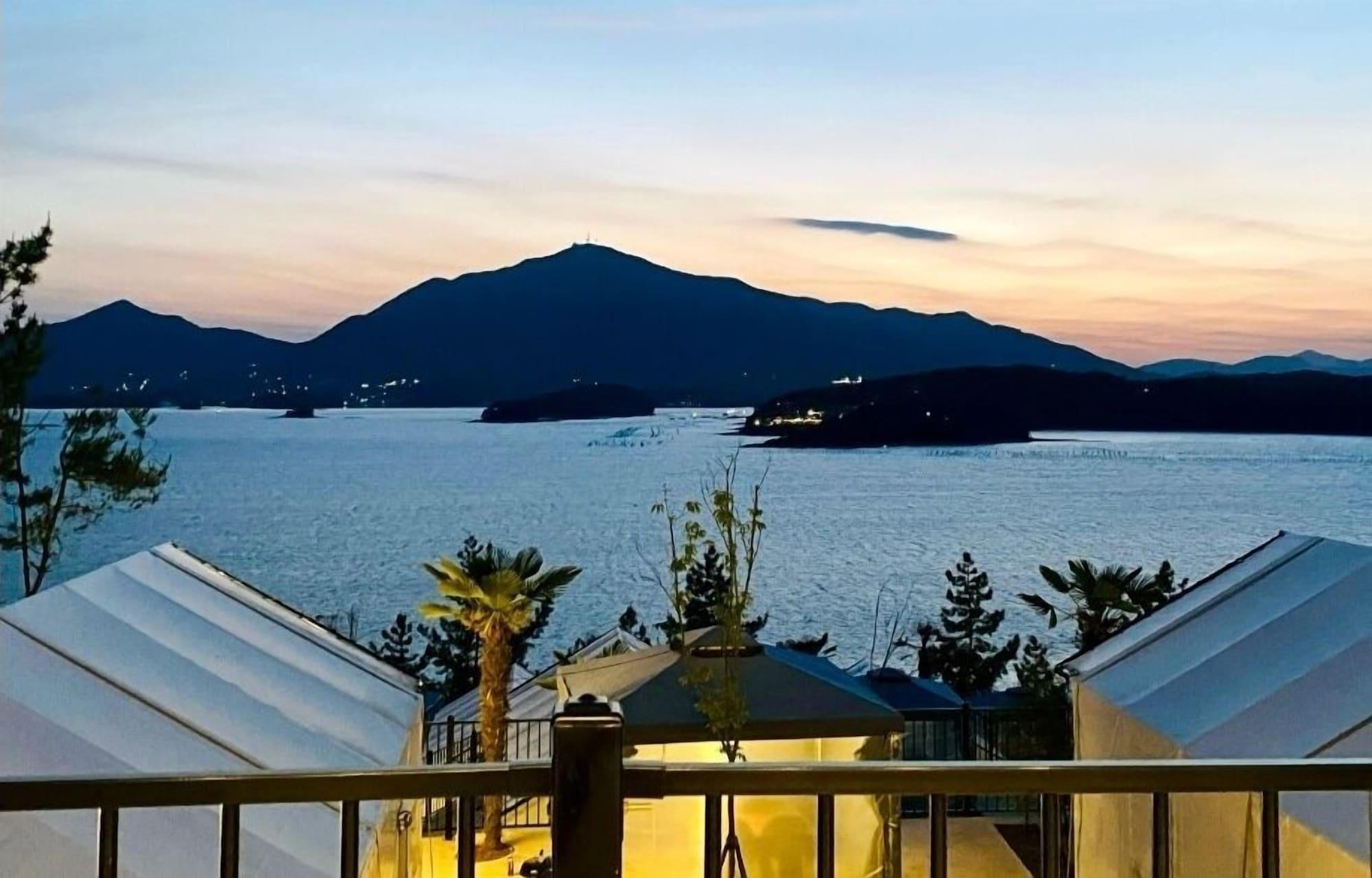 Playa Bito Sunsetforest Glamping