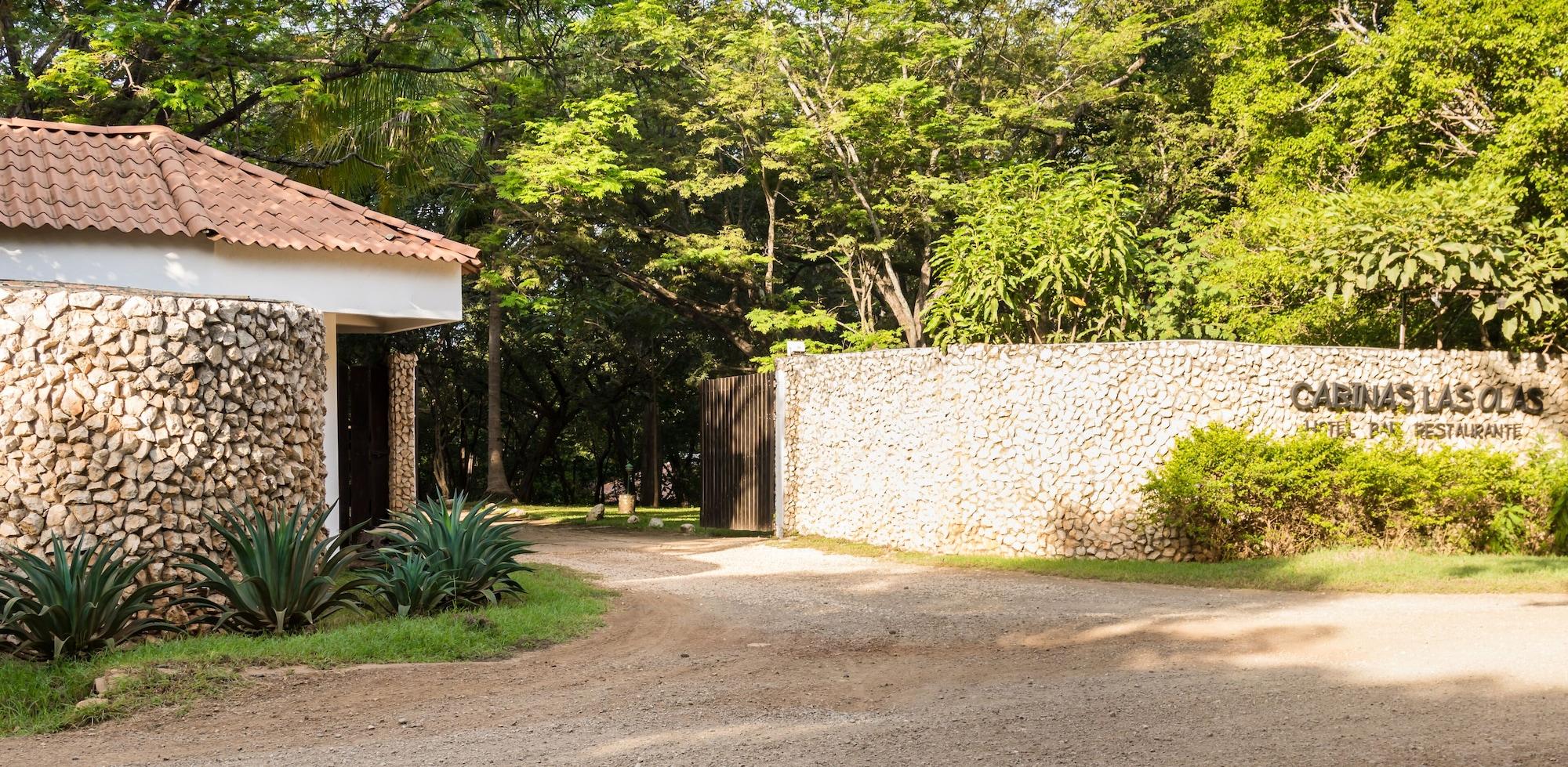Vista Exterior Cabinas Las Olas