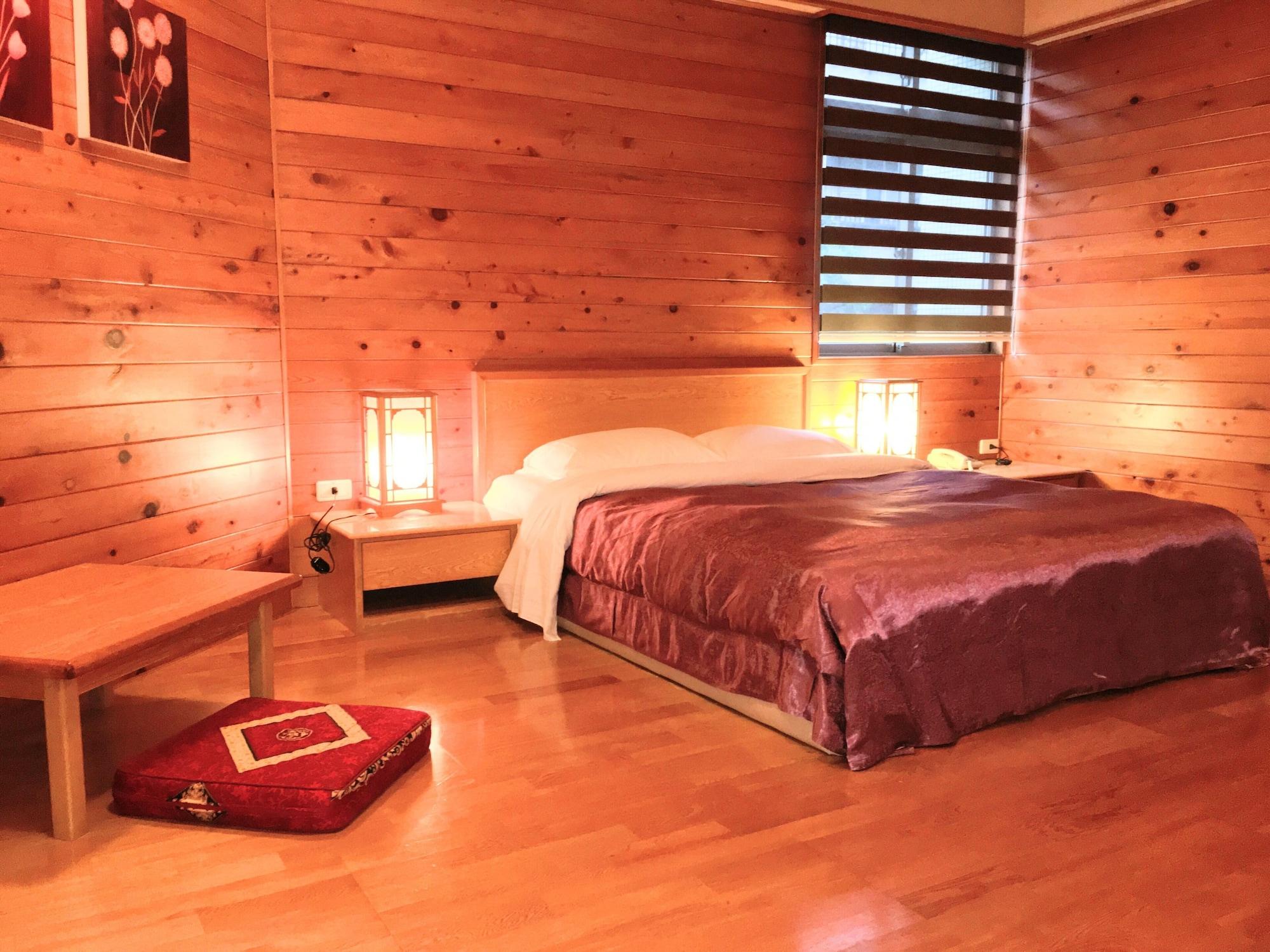 Varios Eastern Beauty Hotel