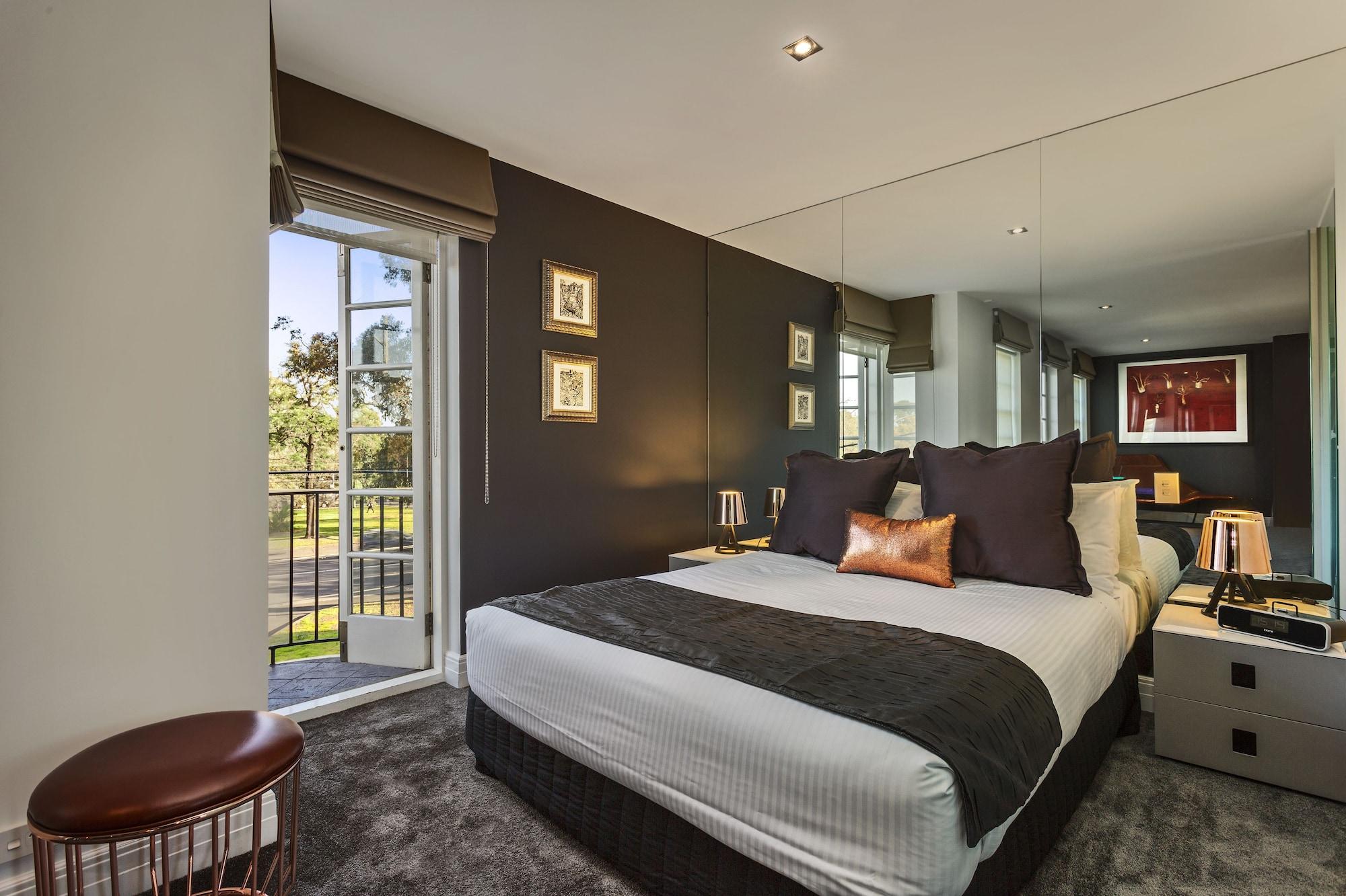 Varios Quest East Melbourne