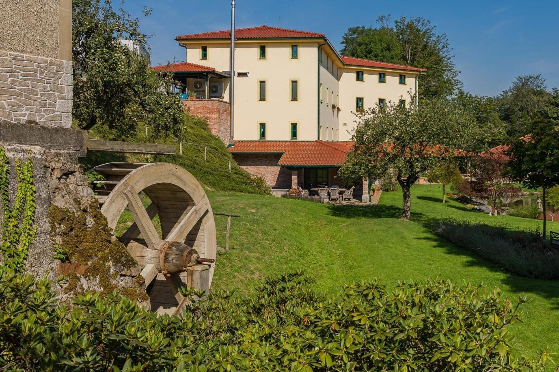 Vista Exterior Boutique Hotel Pri Mlyne