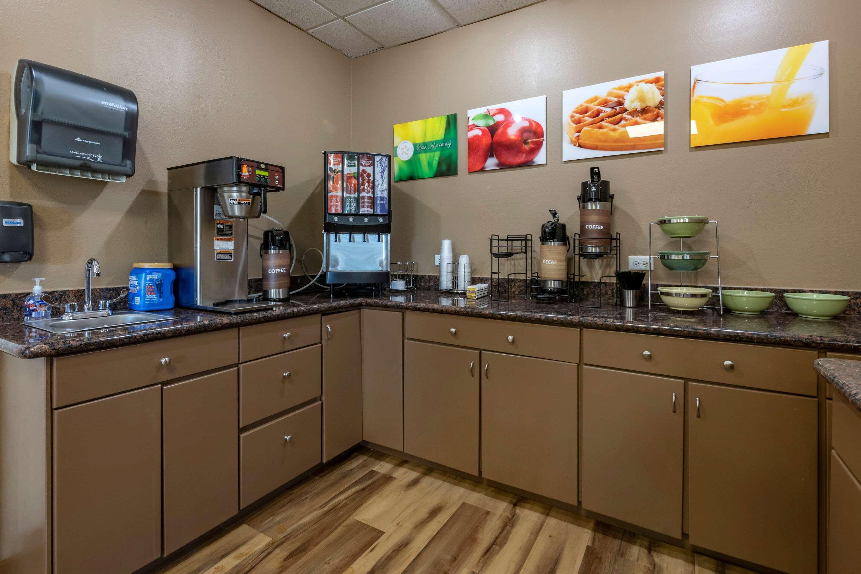 Restaurant Quality Inn Kennedy Space Center