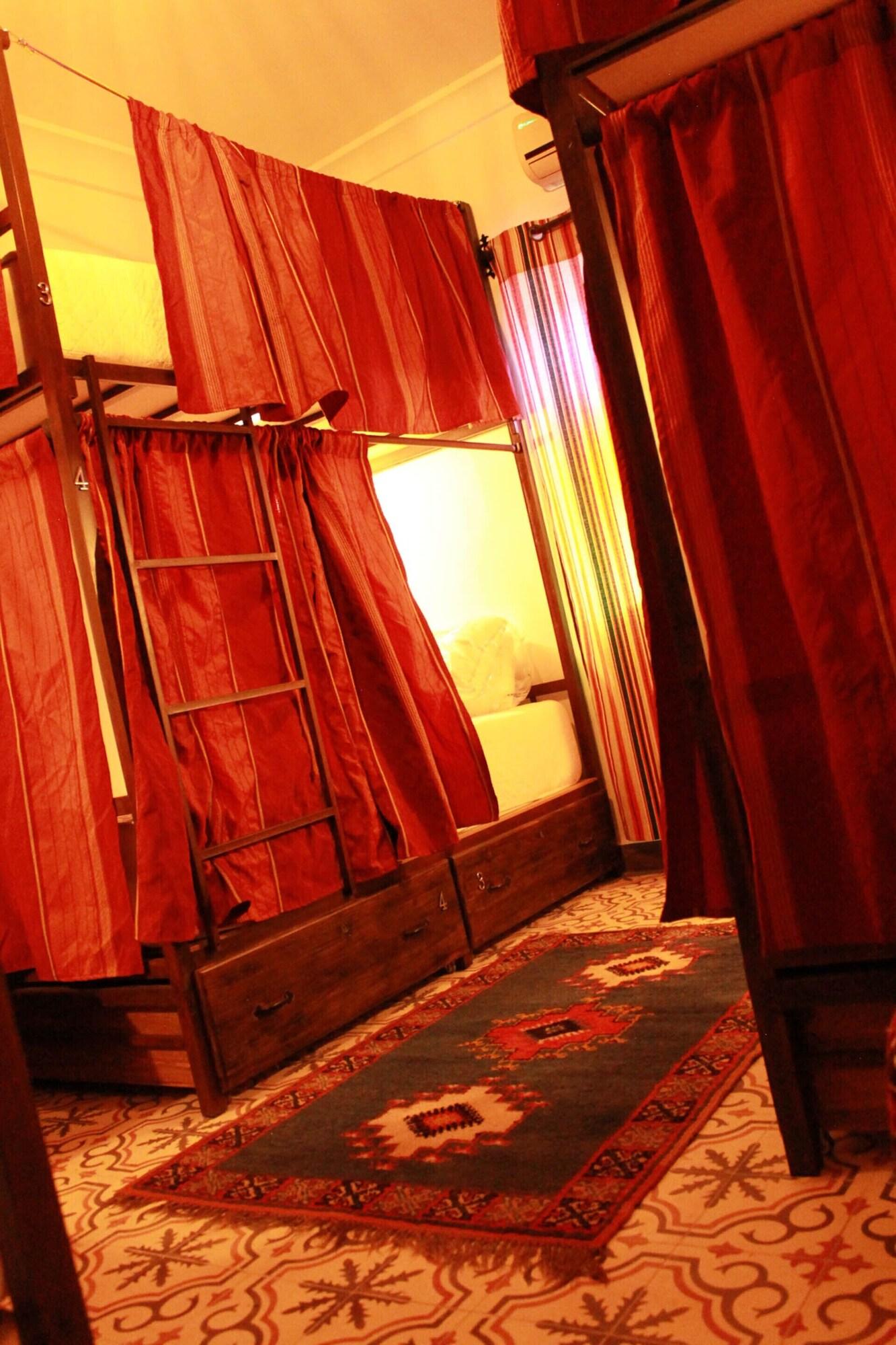 Habitación Hostel Dar Ben Youssef