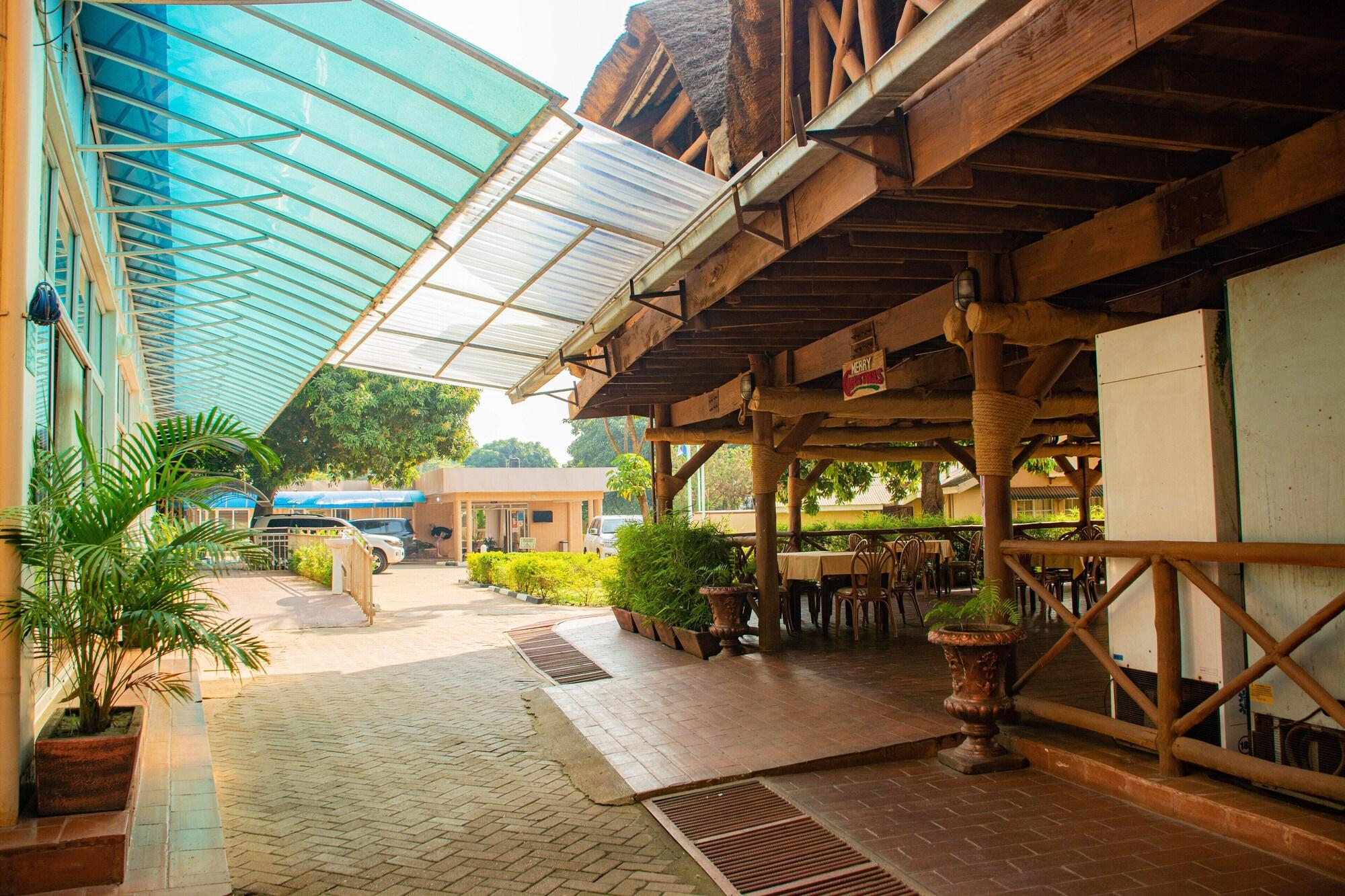 Restaurant Bomah Hotel Limited