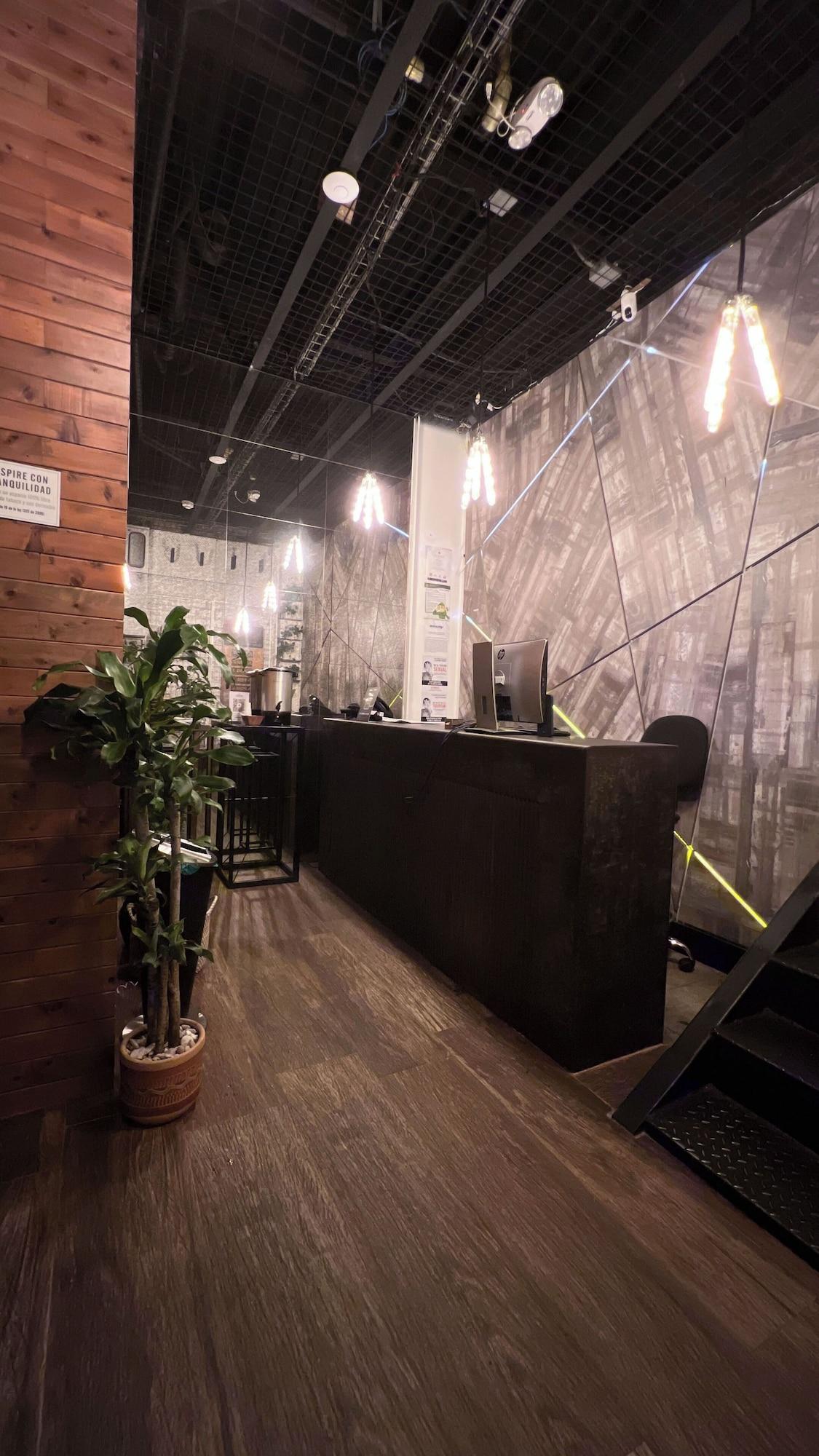 Vista Lobby Hotel Lleras Park Concept