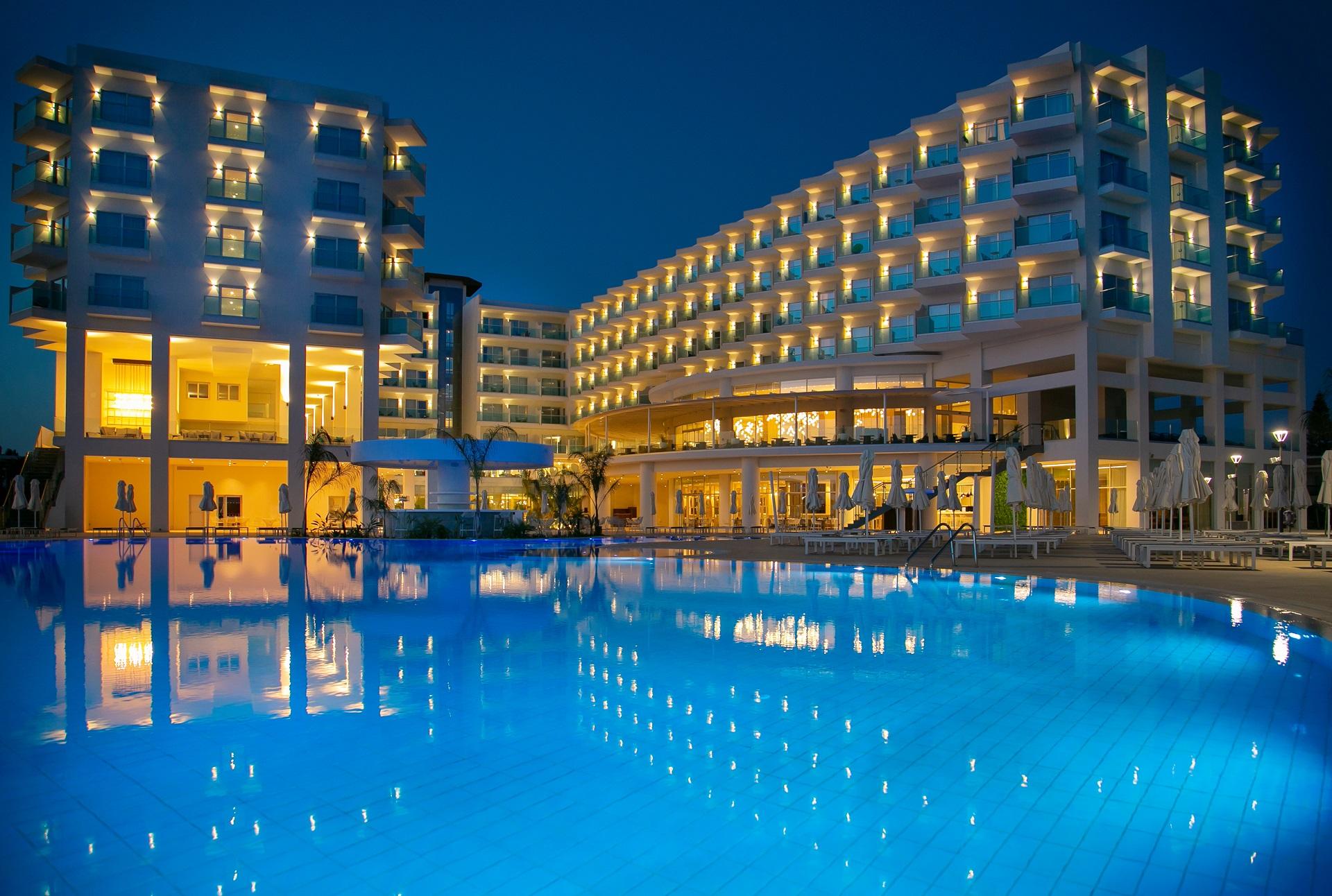 Vista Exterior Nissiblu Beach Resort