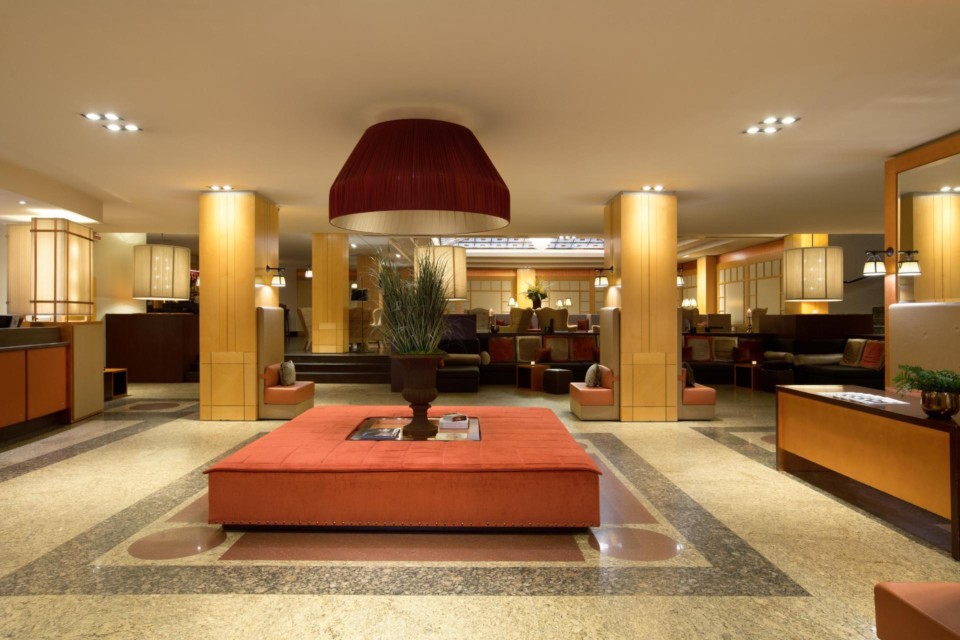 Vista Lobby Starhotels Metropole