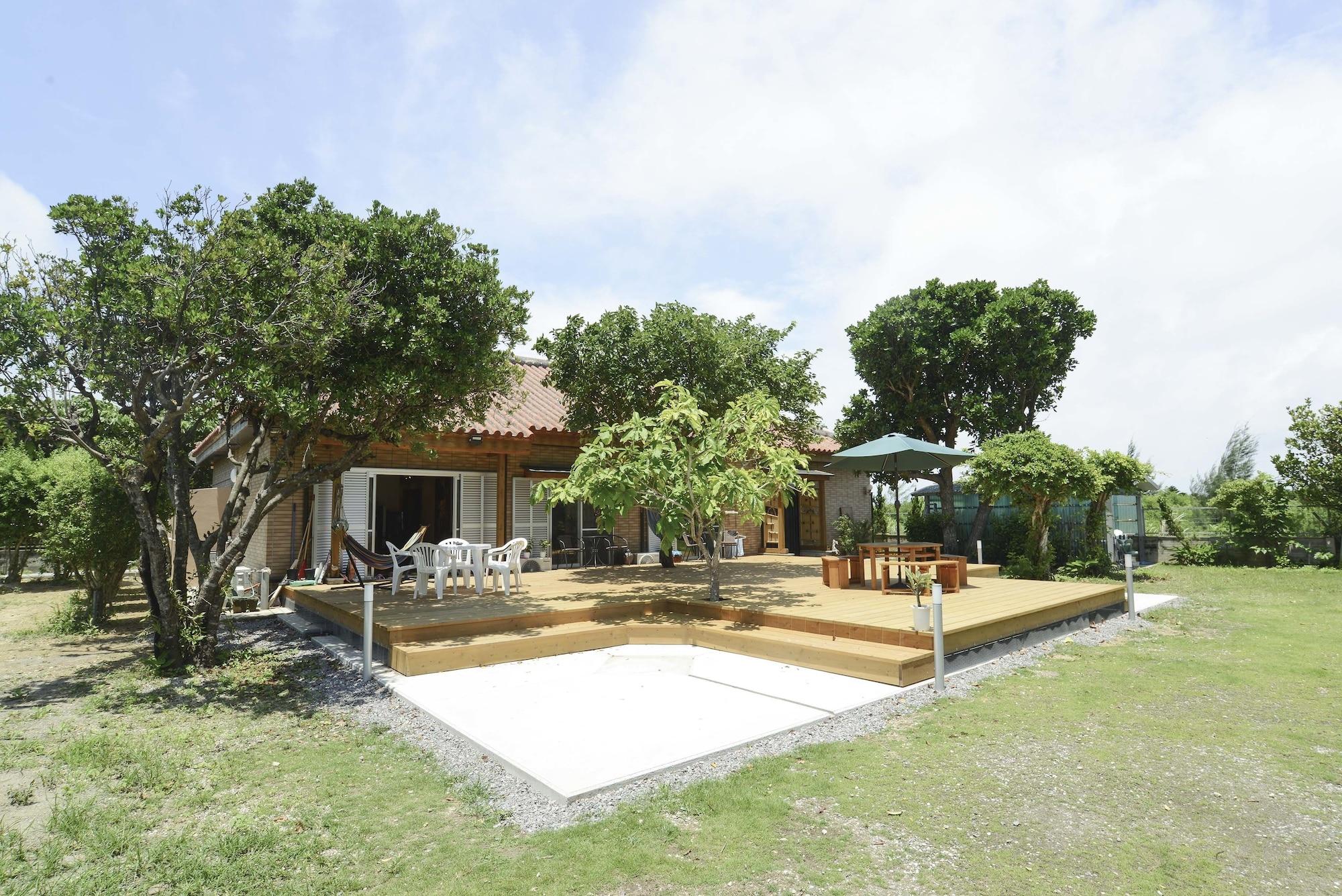 Vista Exterior Hali Hali House