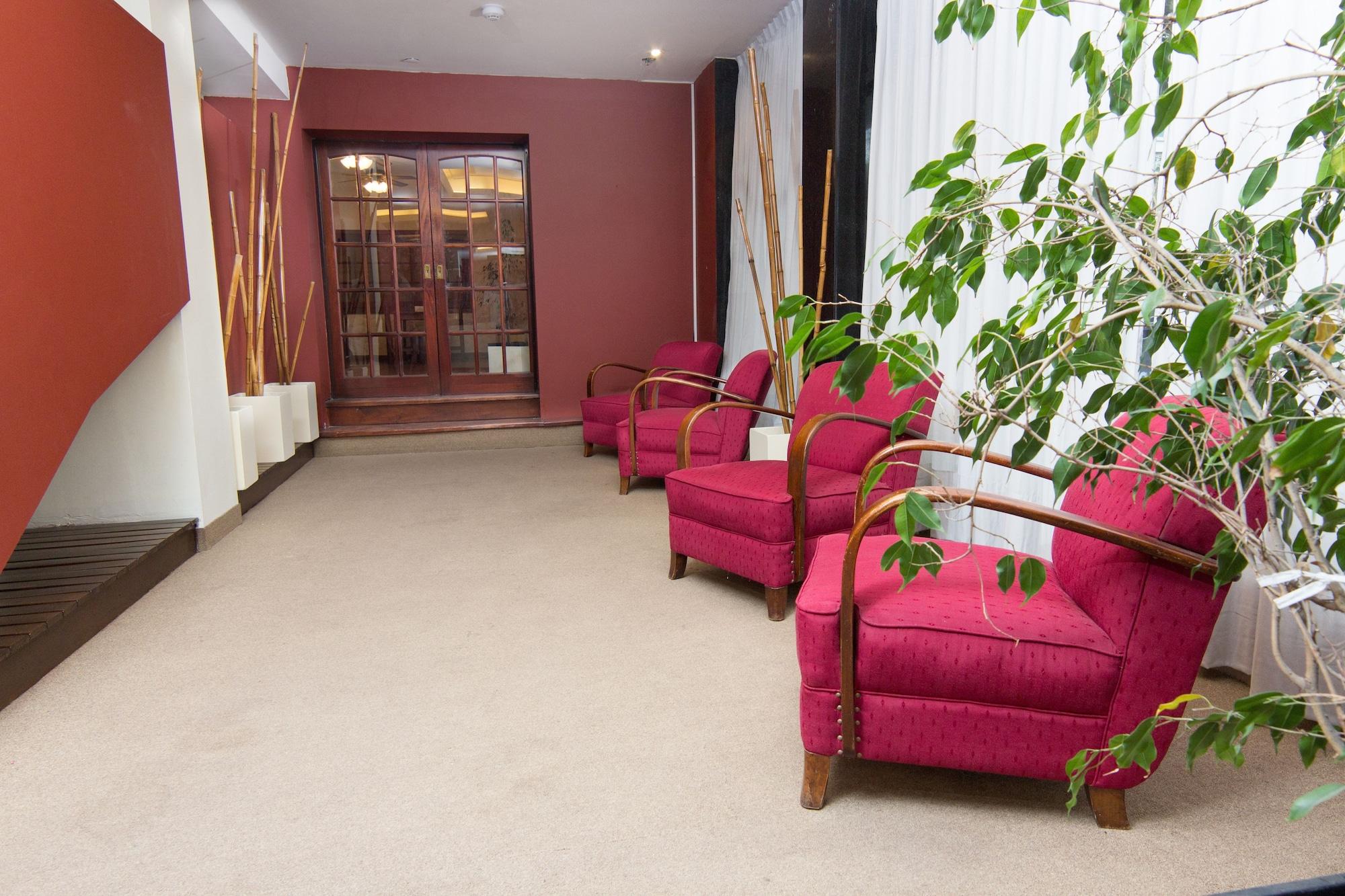 Vista Lobby Hotel Mansilla