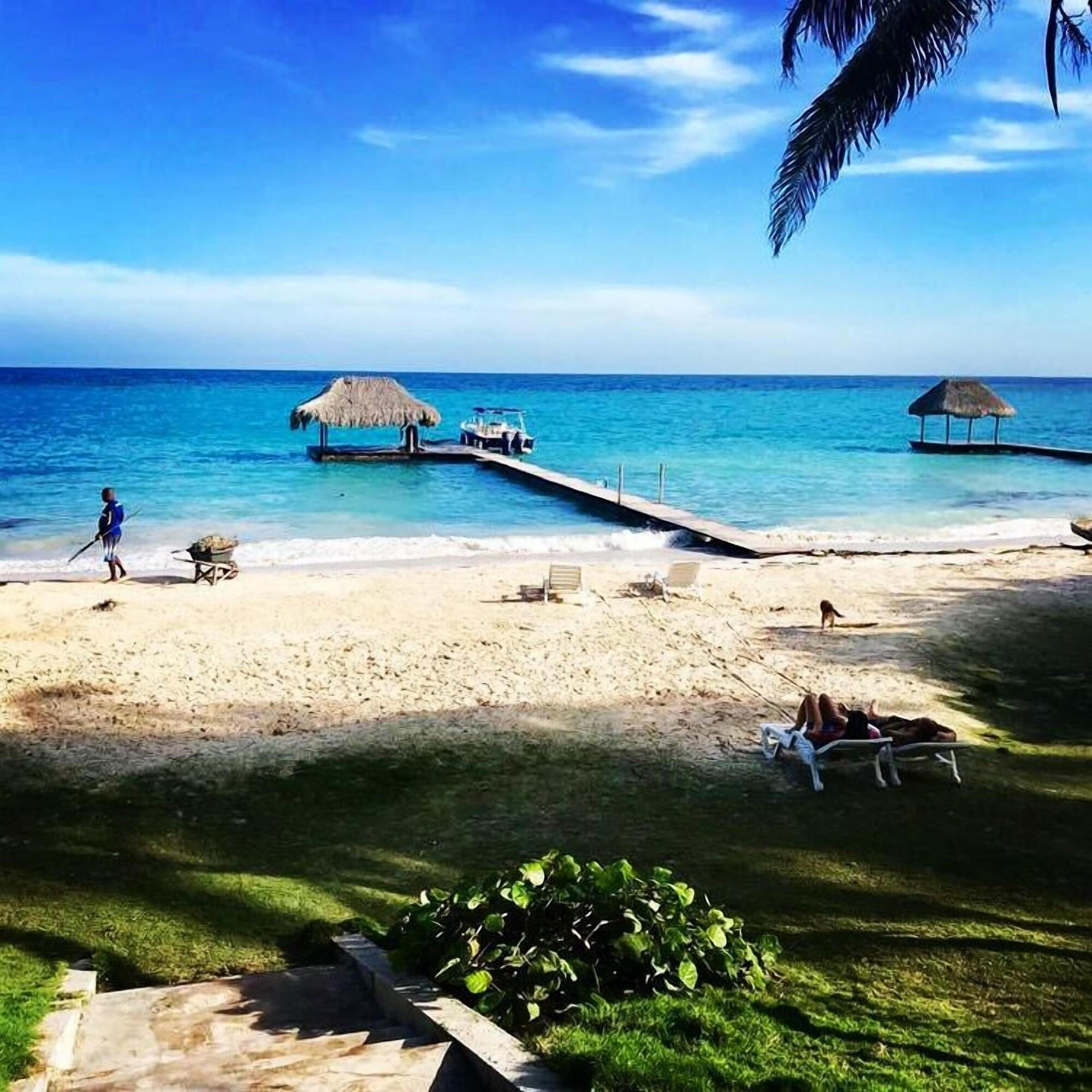 Playa Arte Aventura Eco- Hotel