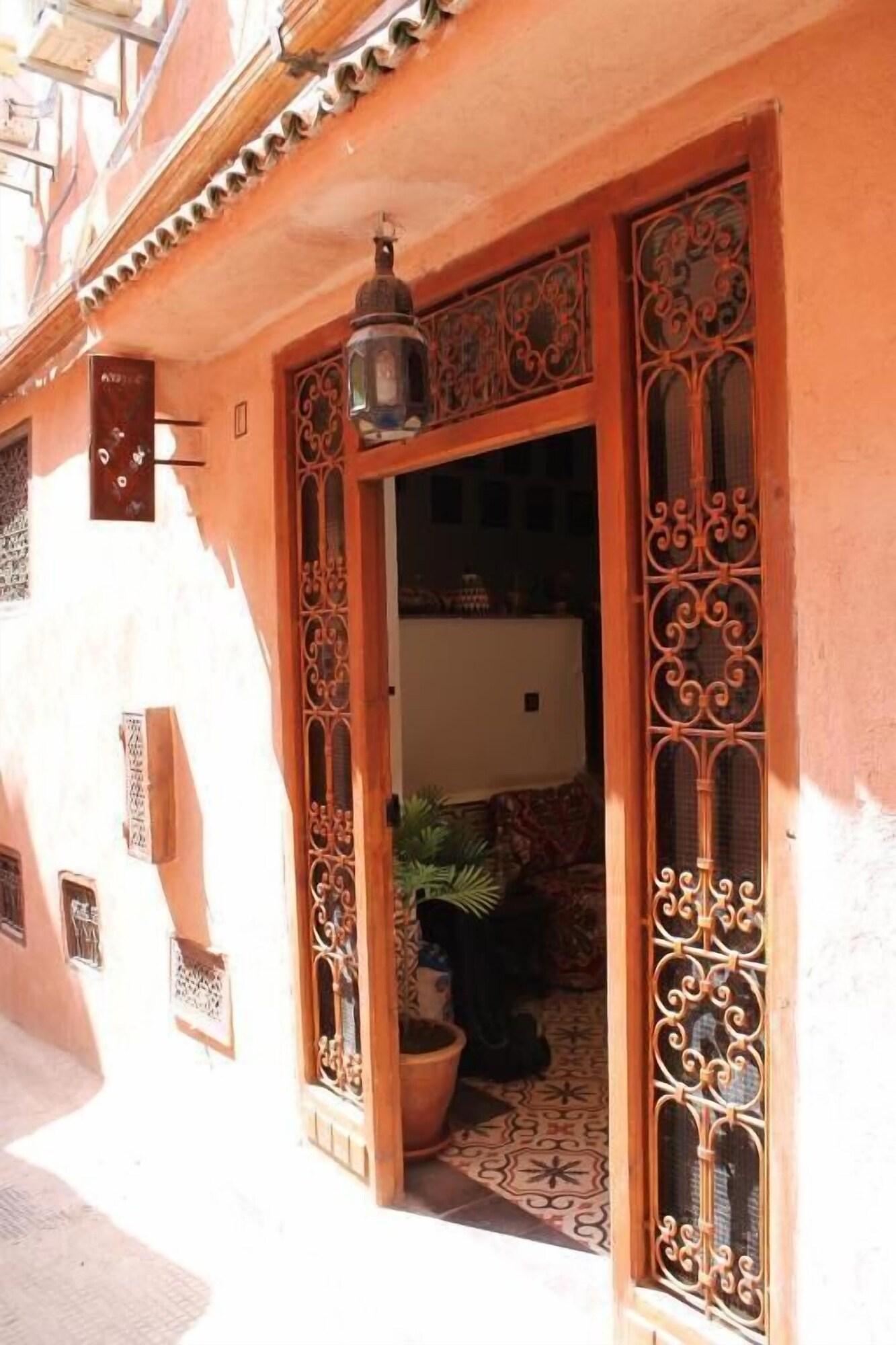 Vista Exterior Hostel Dar Ben Youssef
