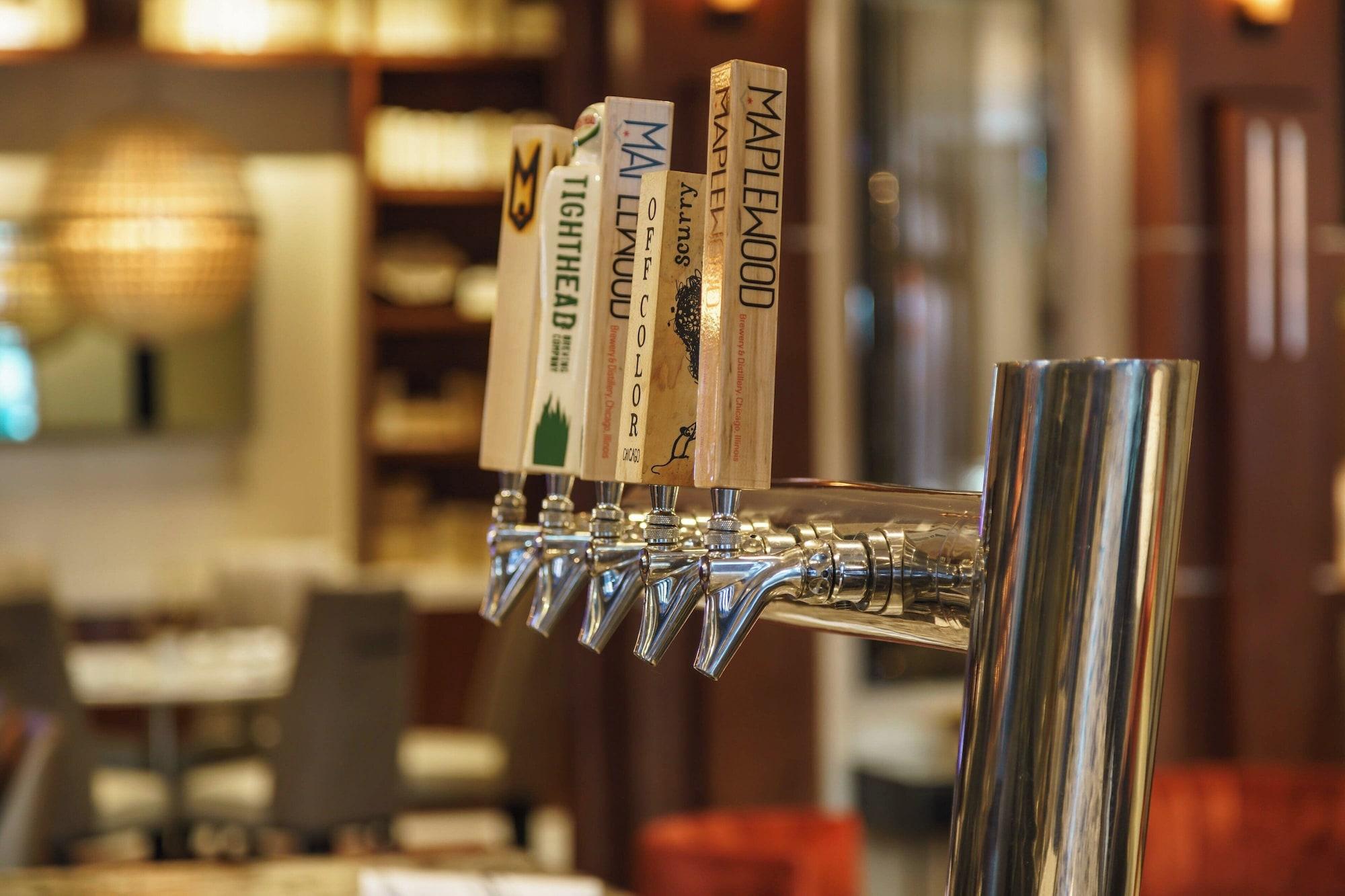 Restaurant Courtyard by Marriott Chicago Magnificent Mile
