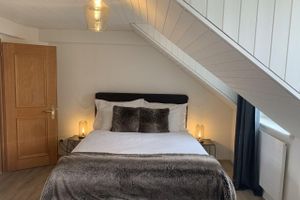 Alquiler Vacacional - Löwenplatz Apartment near Station by Airhome