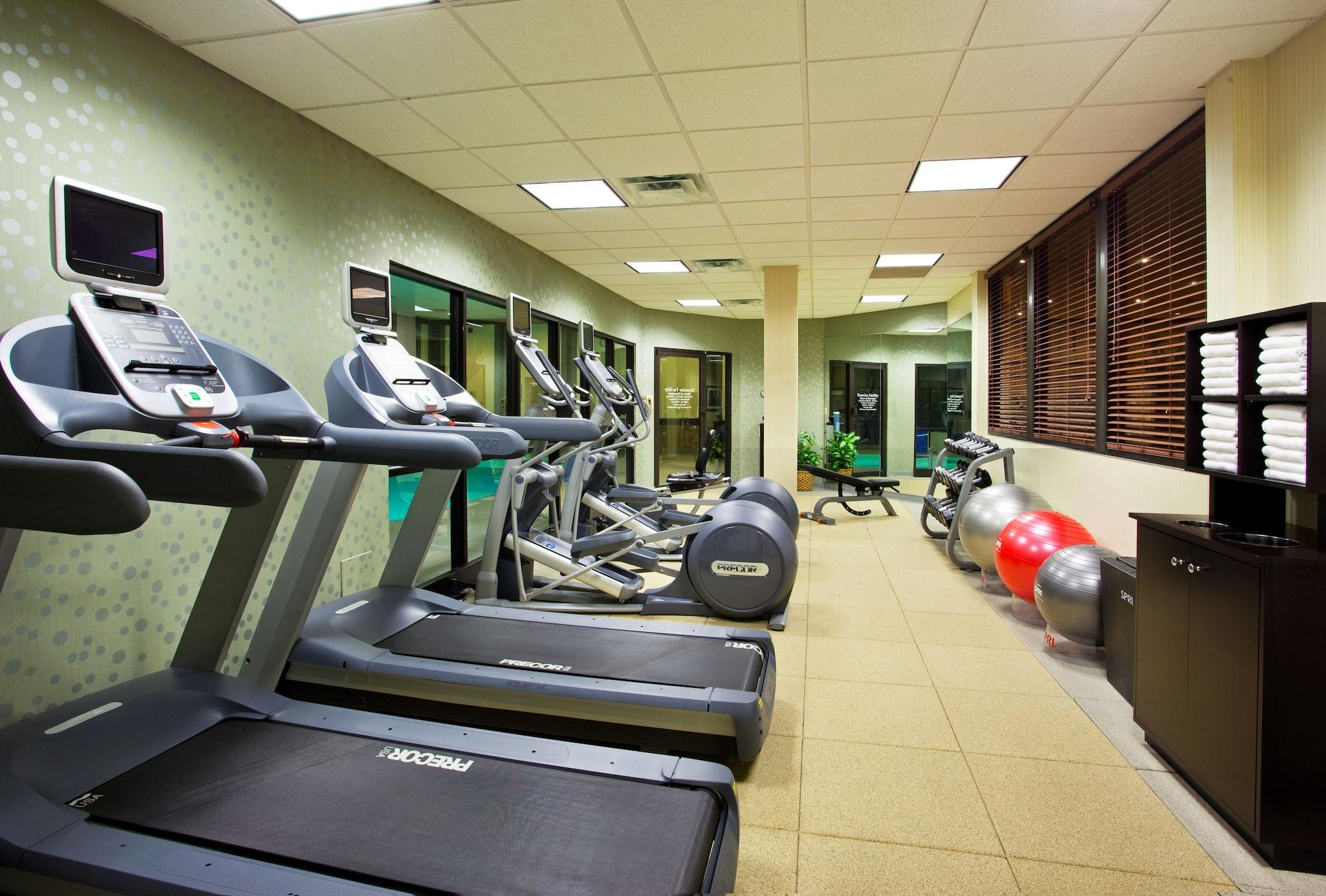 Gimnasio Holiday Inn Hotel & Suites Cincinnati - Eastgate by IHG