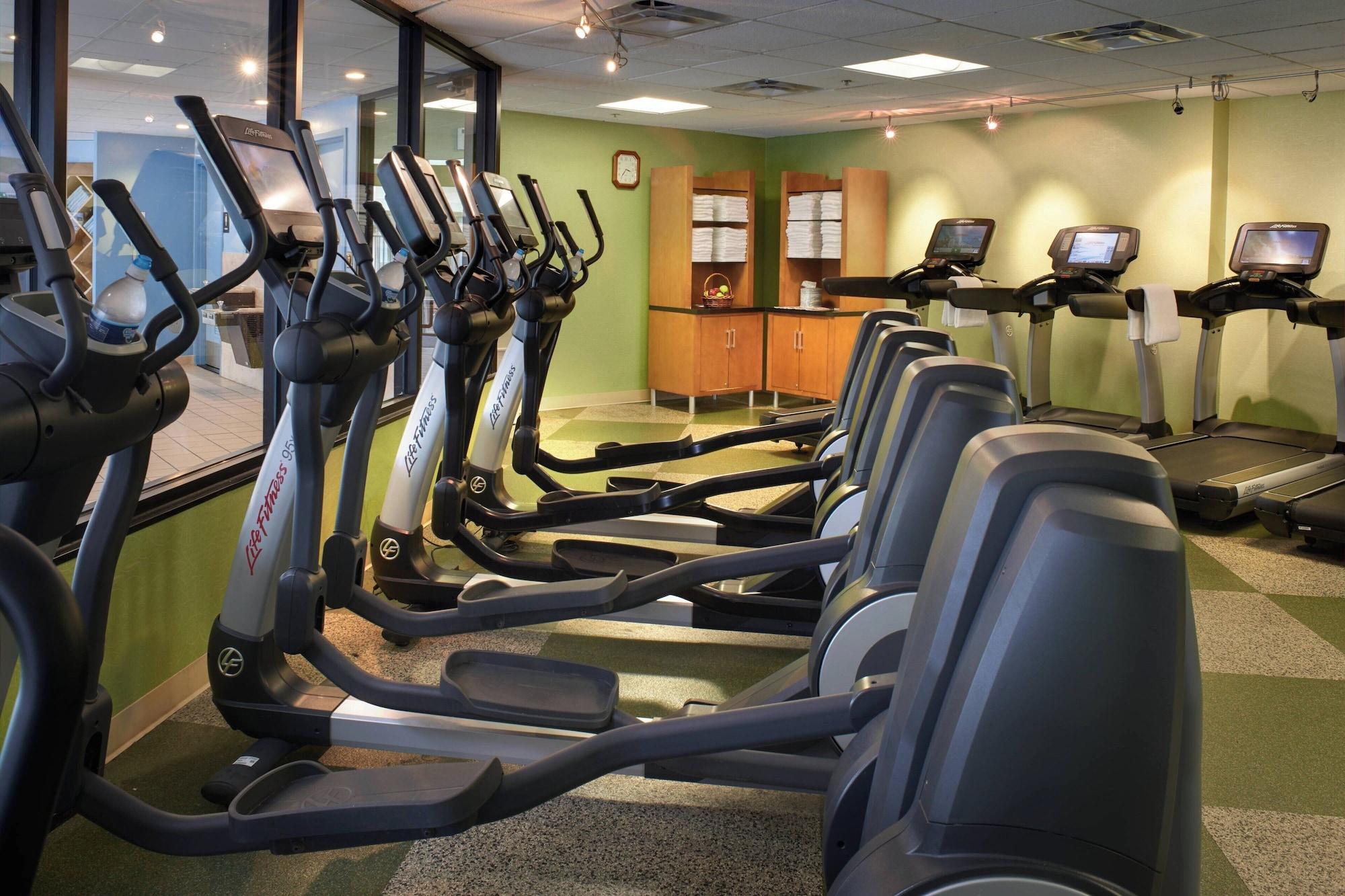 Gimnasio Detroit Marriott Livonia