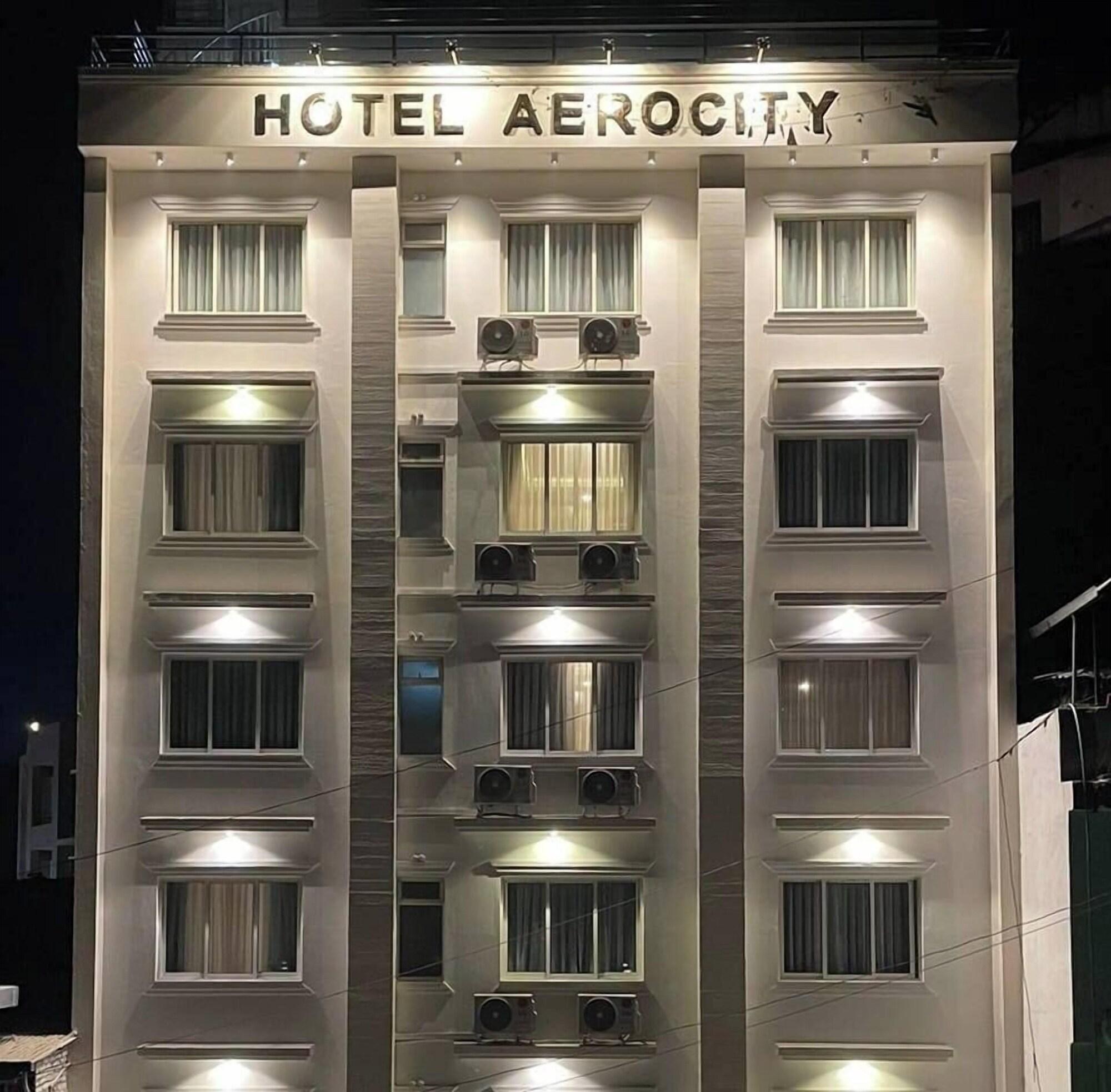Vista Exterior Hotel Aerocity
