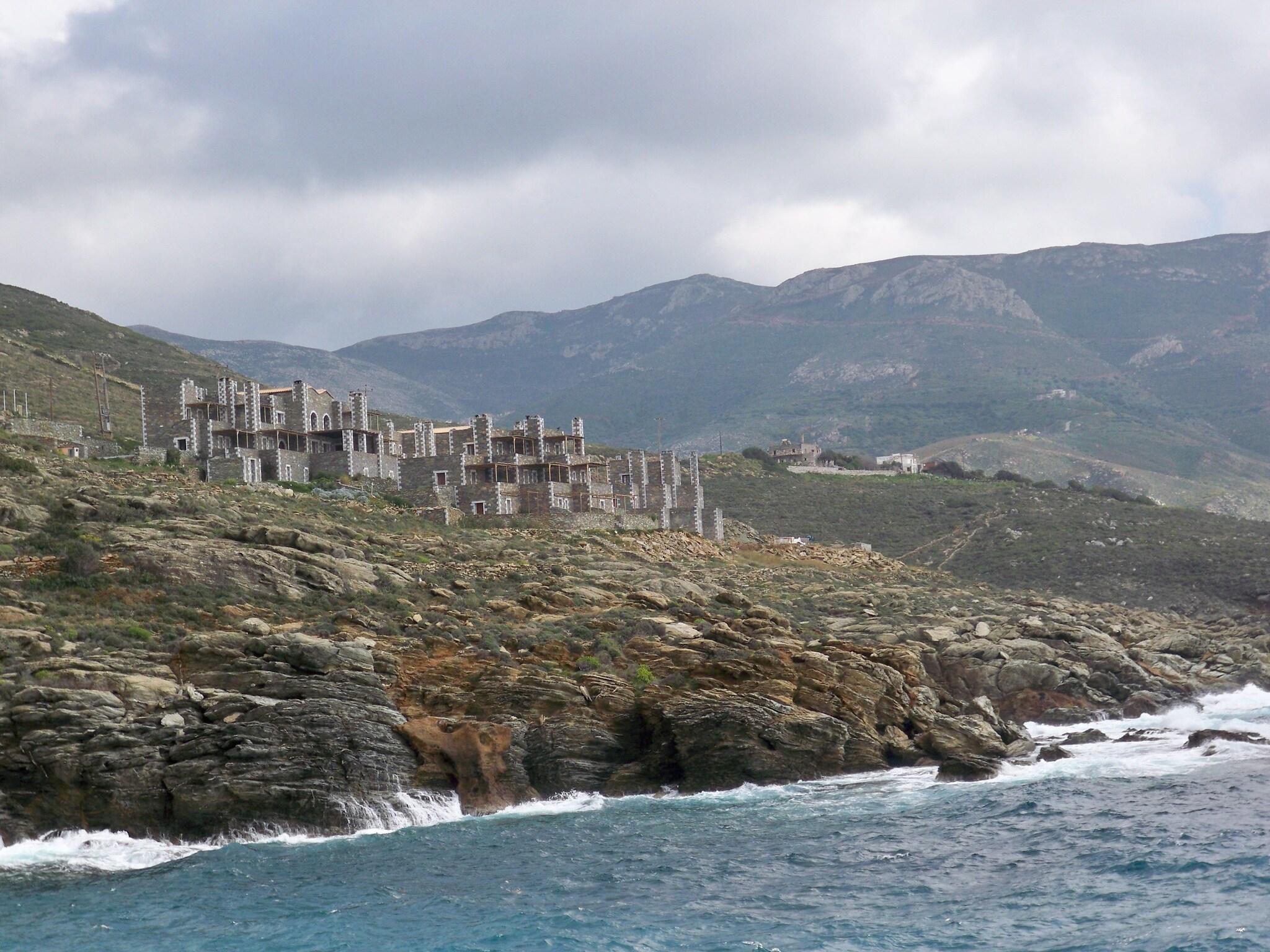 Playa Porto Mani Suites