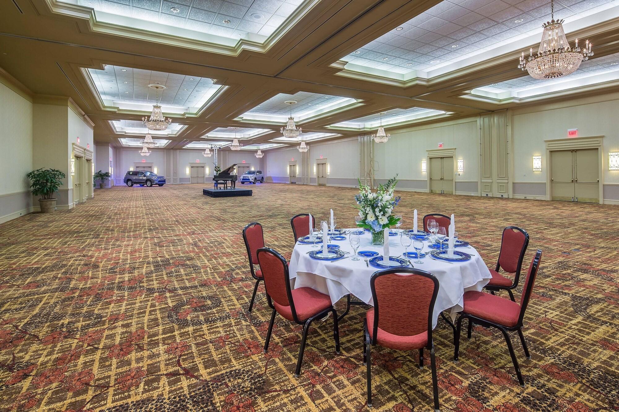 Sala de Reuniones Augusta Marriott at the Convention Center