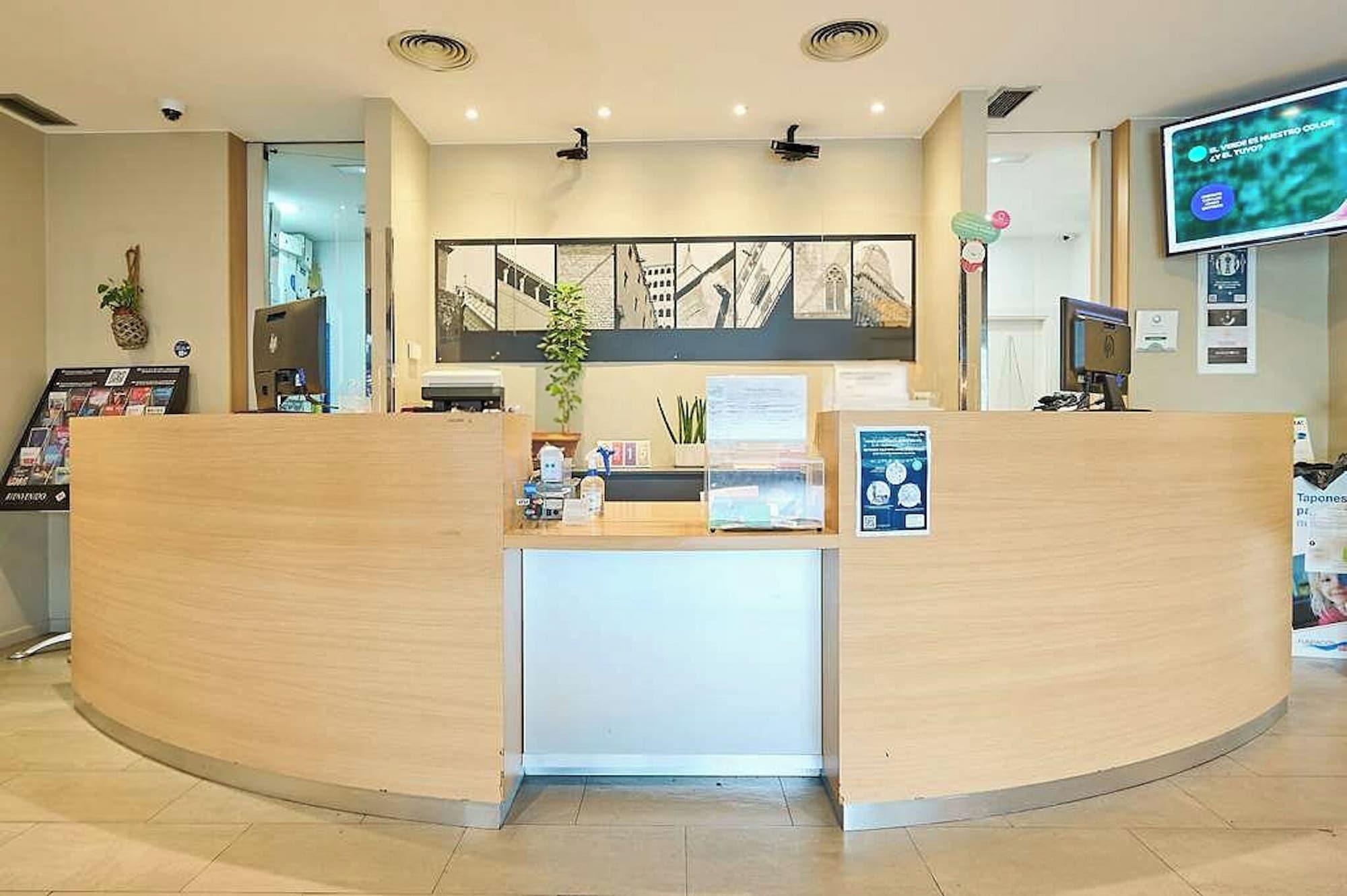 Vista Lobby Travelodge BCN Cornellá Fira