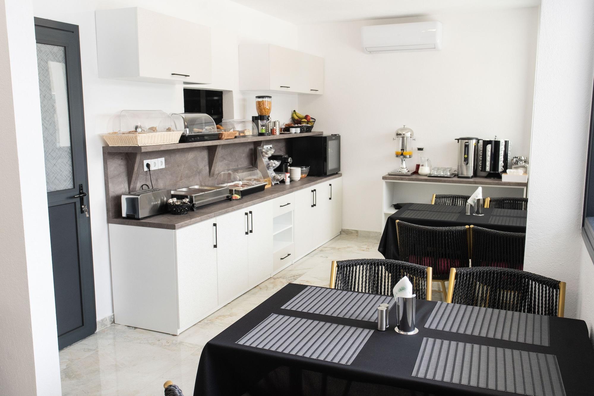 Vista Lobby Aeonian Luxury Suites Asprovalta