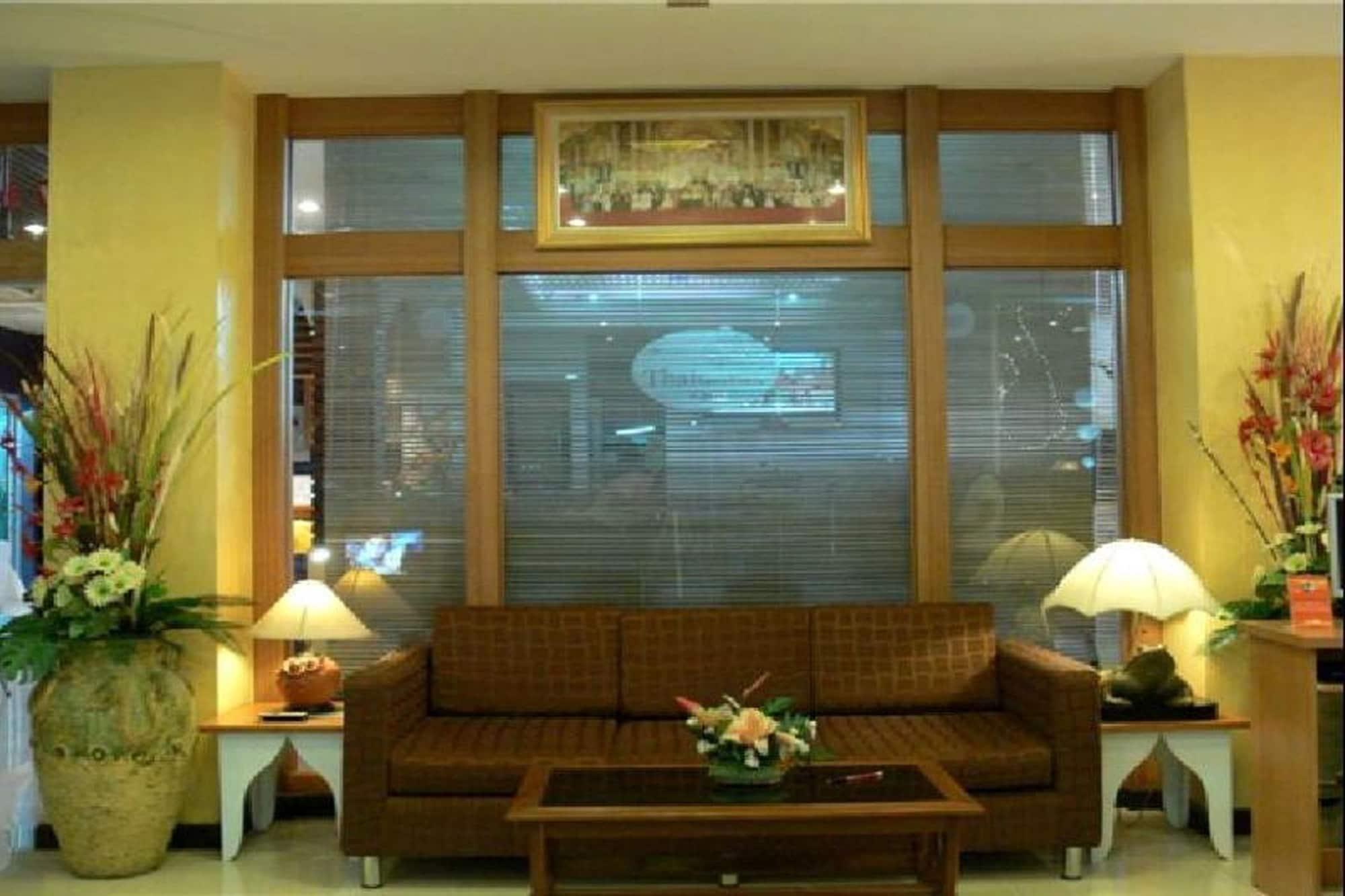 Vista Lobby Thai Inter Hotel