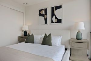 Alojamiento - The Pearl Coast 1 Acre Rooftop Pool High-End 2BR 2BA Outdoor Gym 5Min to Pier