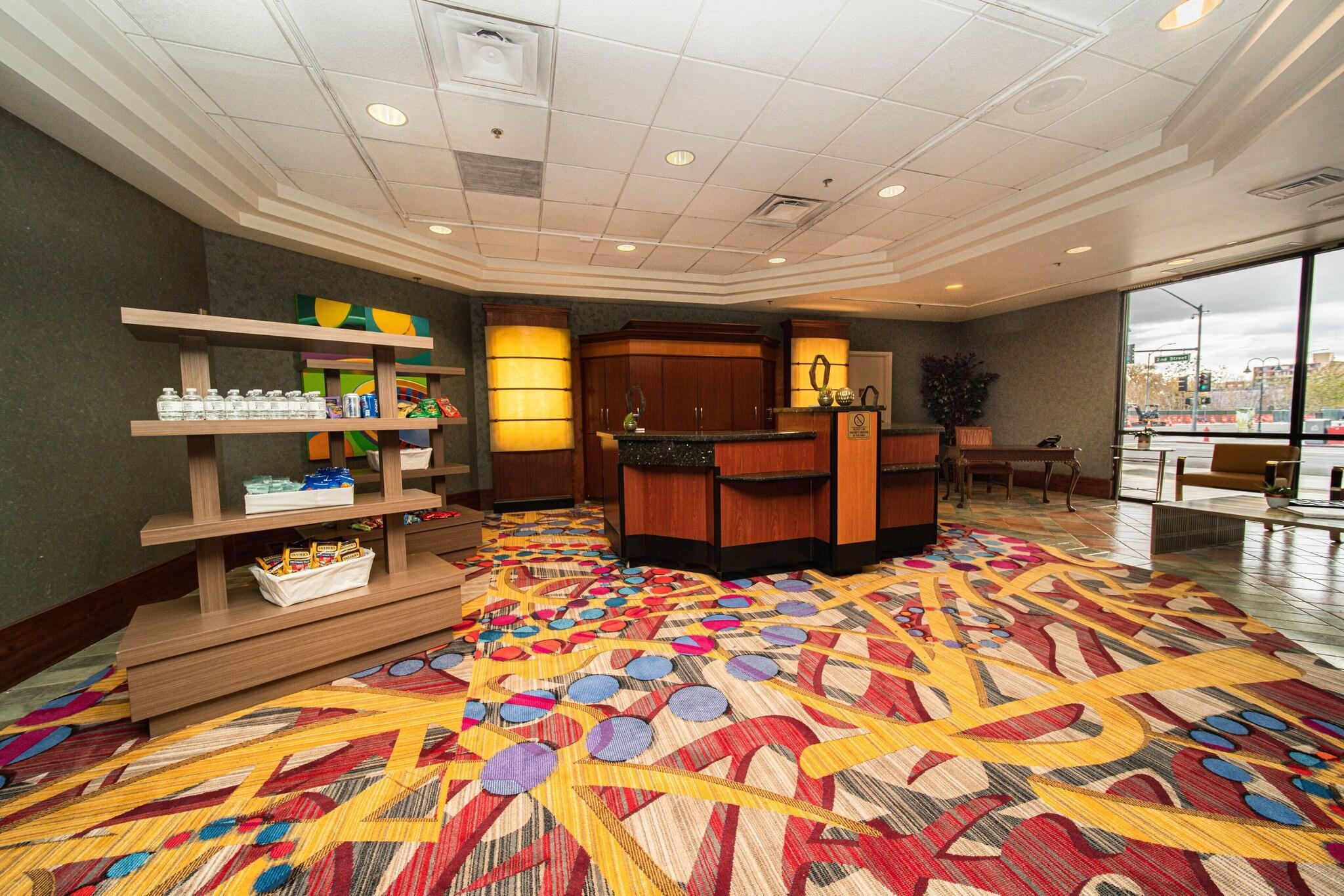Vista Lobby Reno Suites