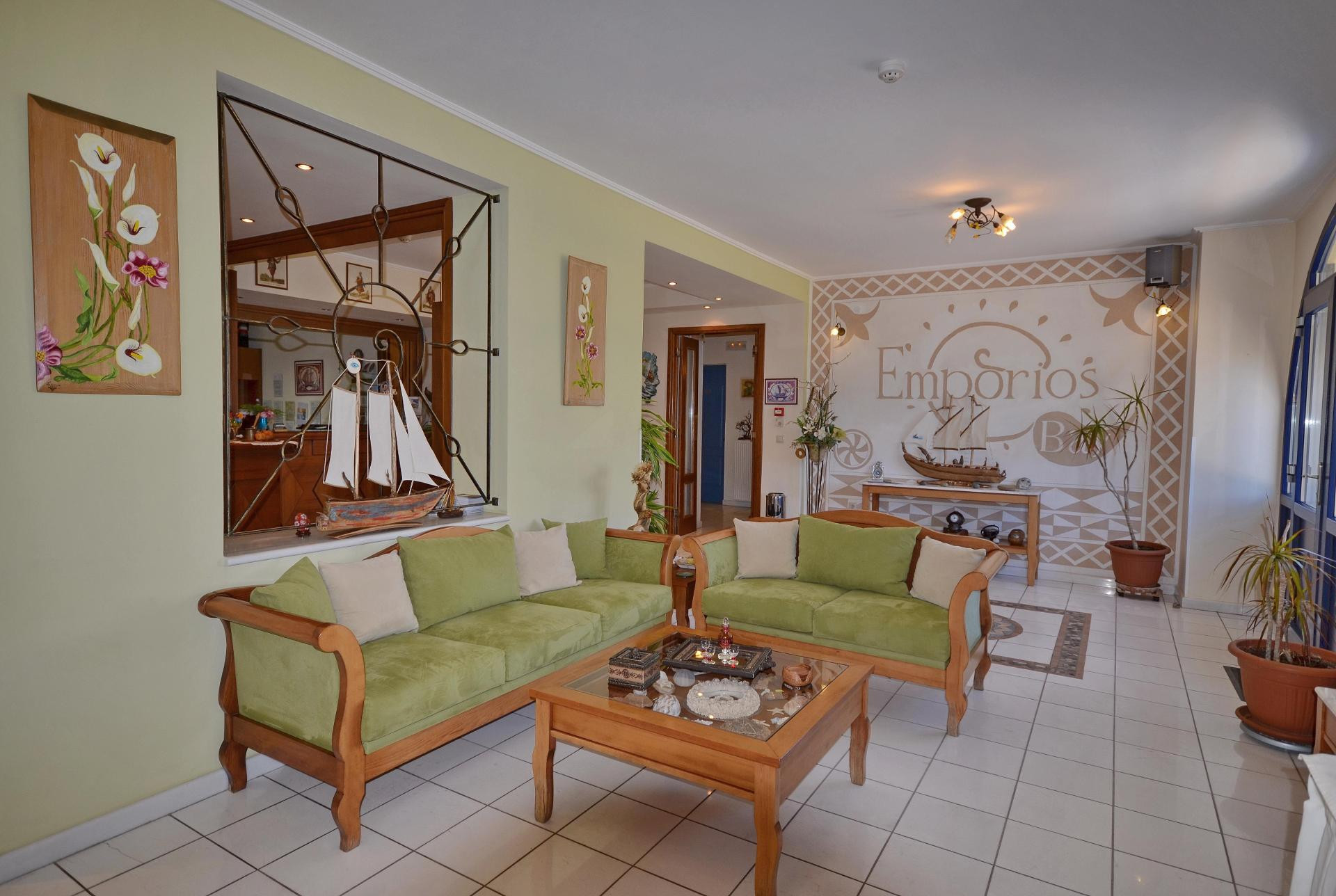 Vista Lobby Emporios Bay Hotel
