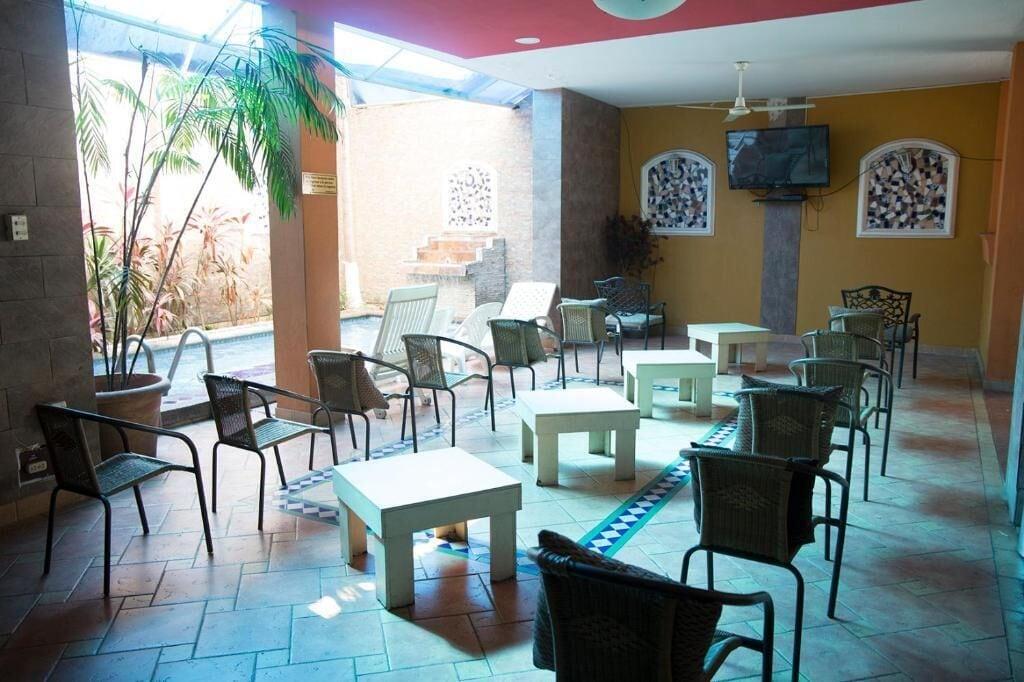 Restaurant Tropical Inn
