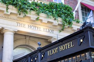 Alojamiento - The Eliot Hotel