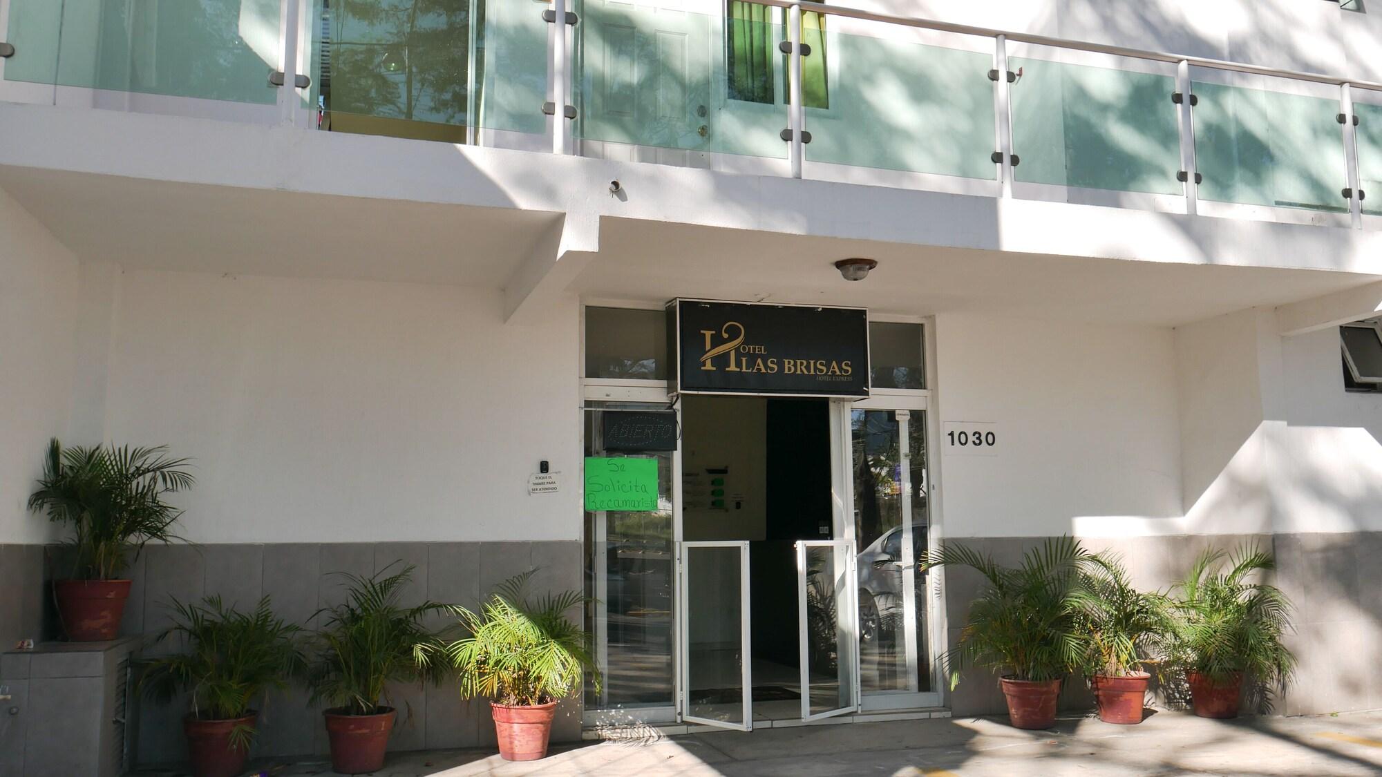 Vista Exterior Hotel Las Brisas