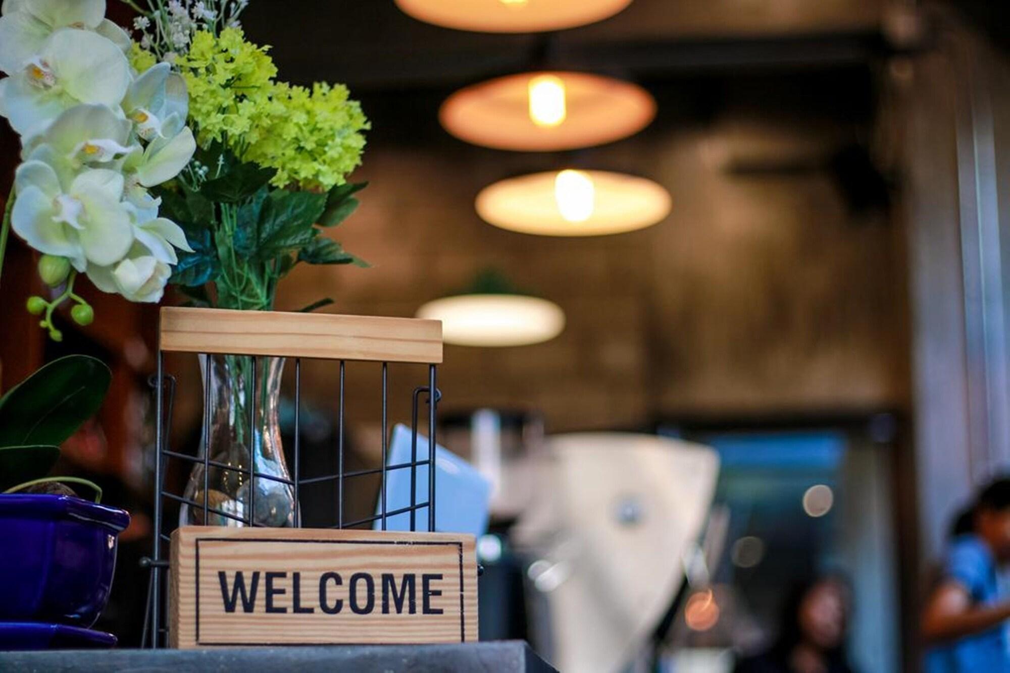 Vista Lobby Little PP Hometel