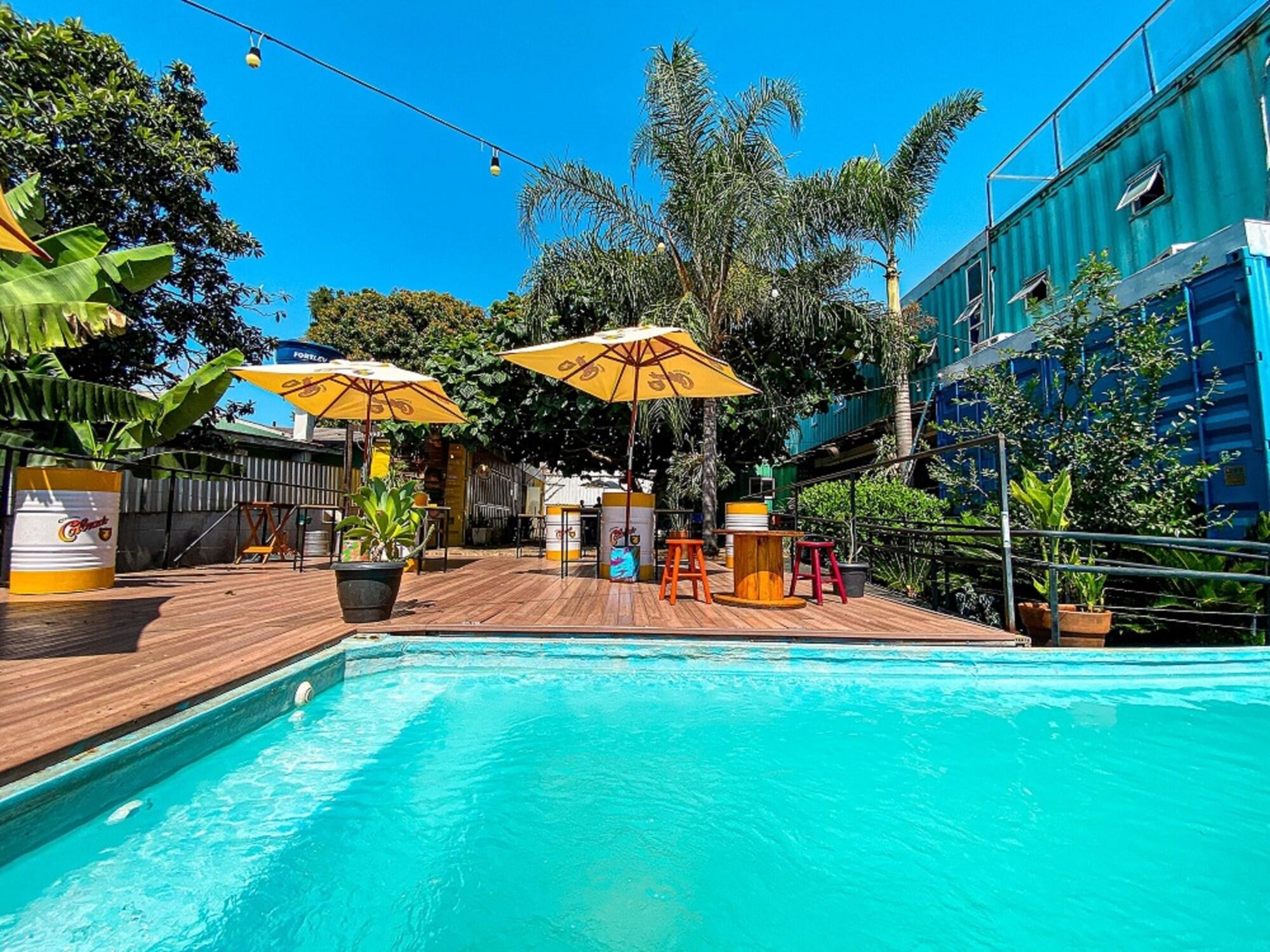 Varios Tetris Container Hostel