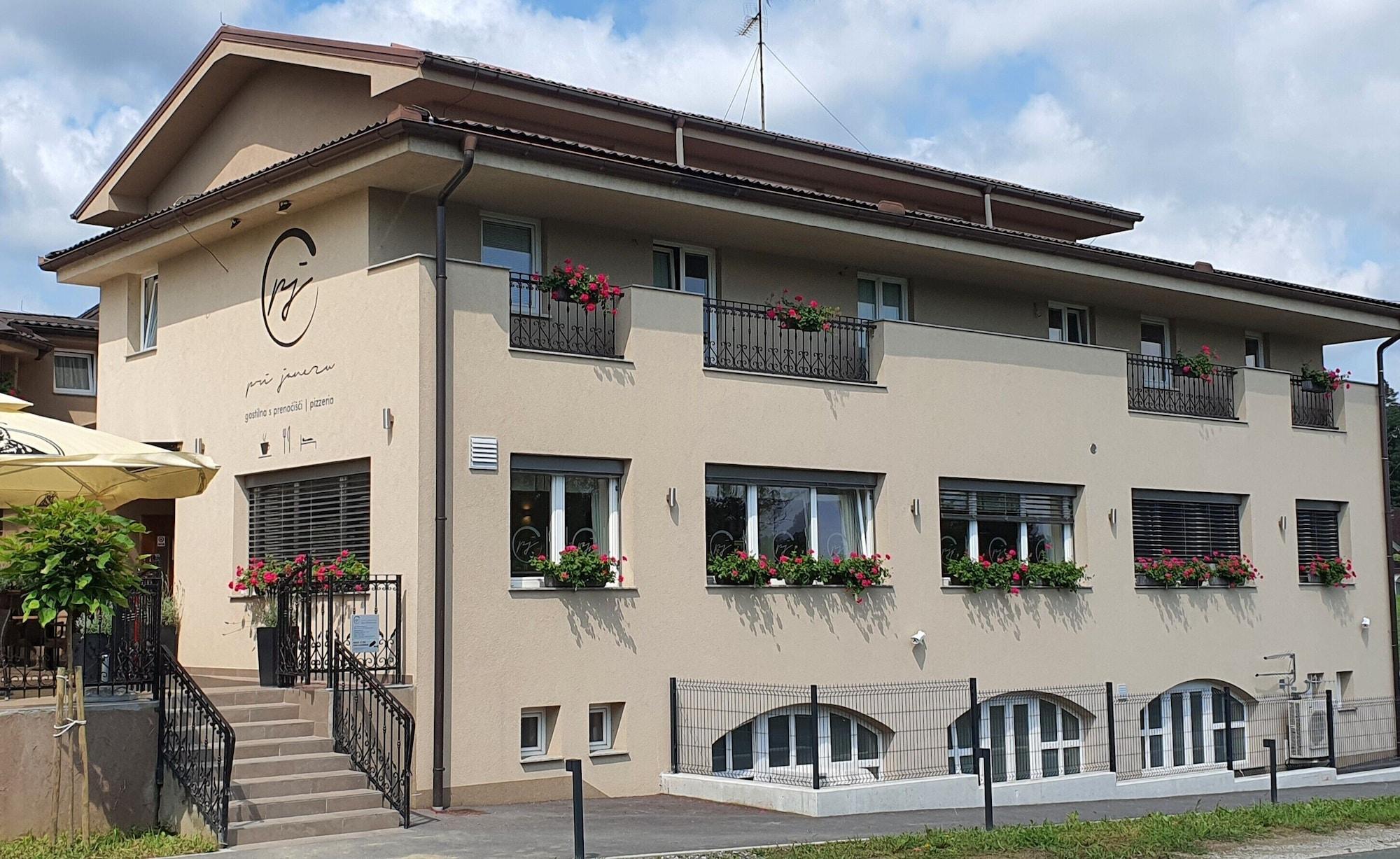 Varios Gostilna s prenočišči pri Janezu