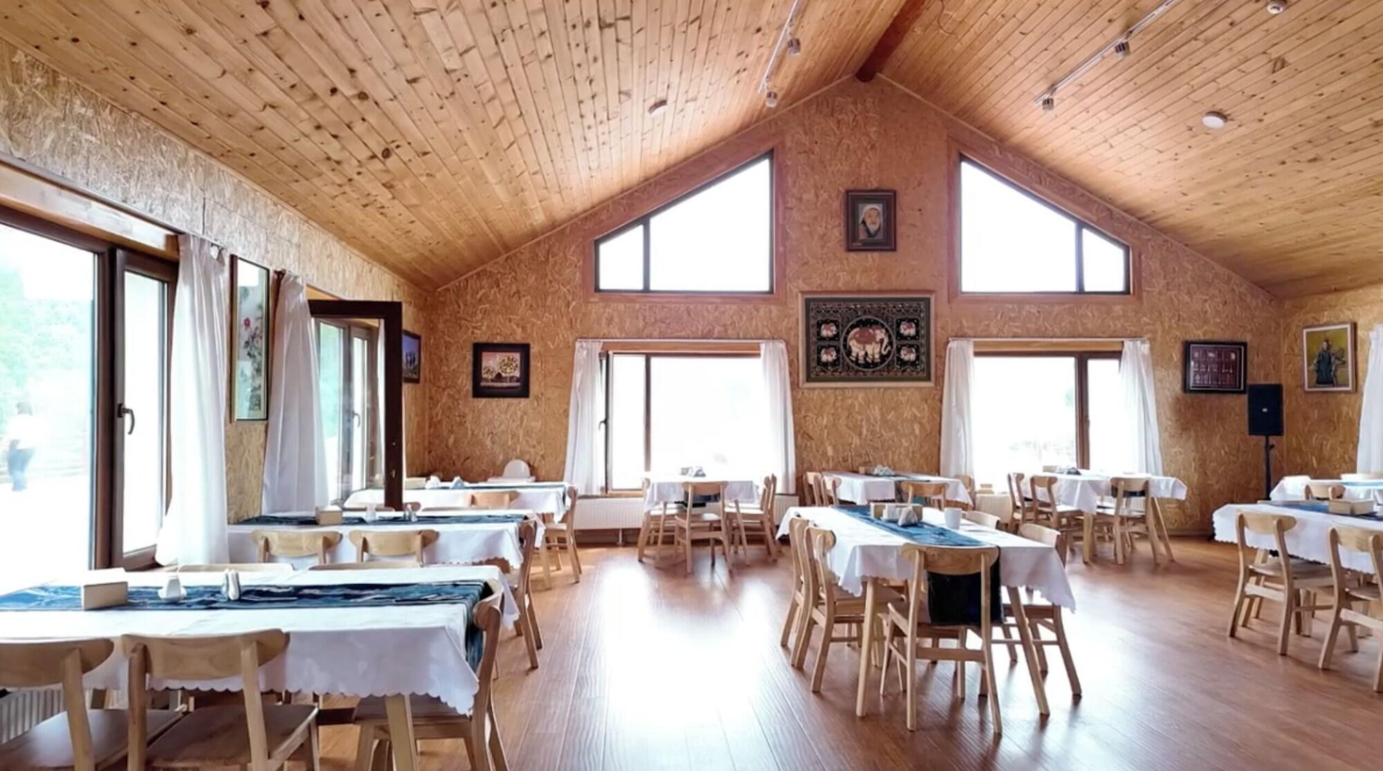 Restaurant Gegeen Chandmani Tourist camp