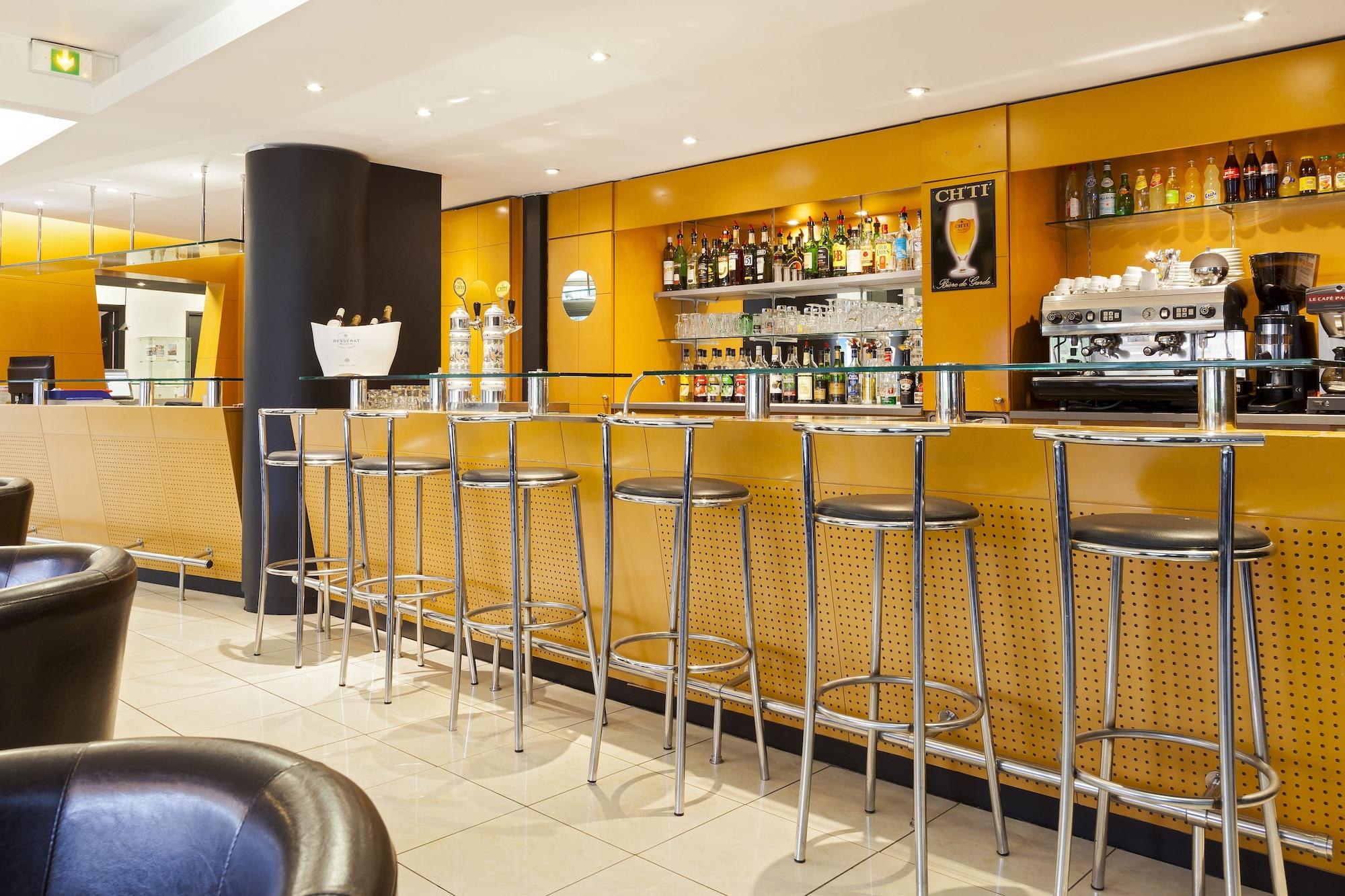 Bar/Salón Comfort Hotel Lille L'Union