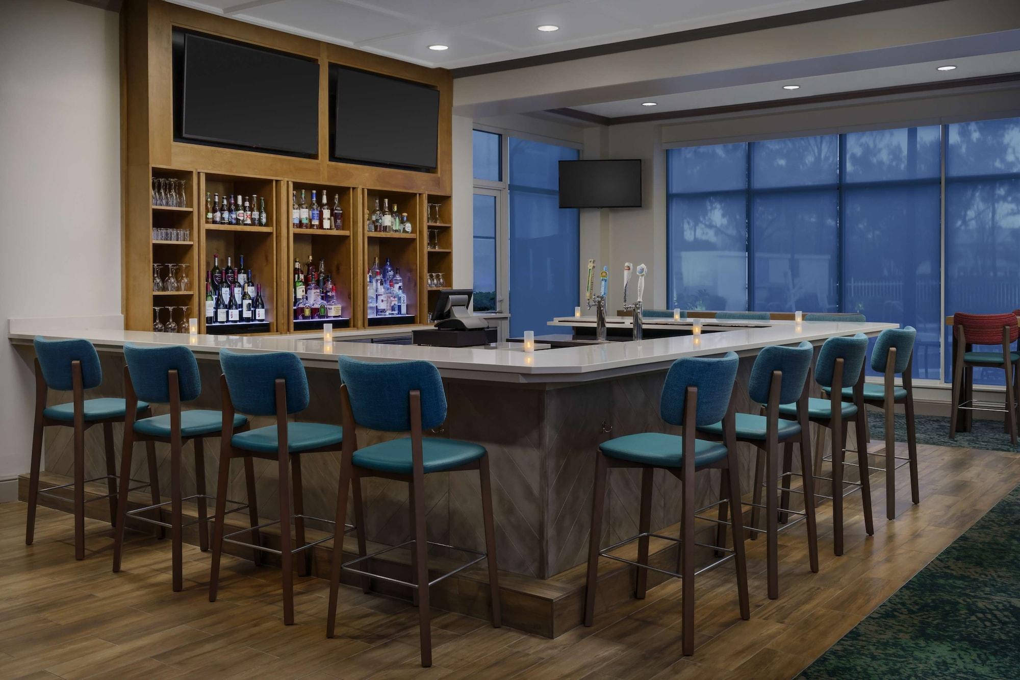 Bar/Salón Hilton Garden Inn Orlando at SeaWorld