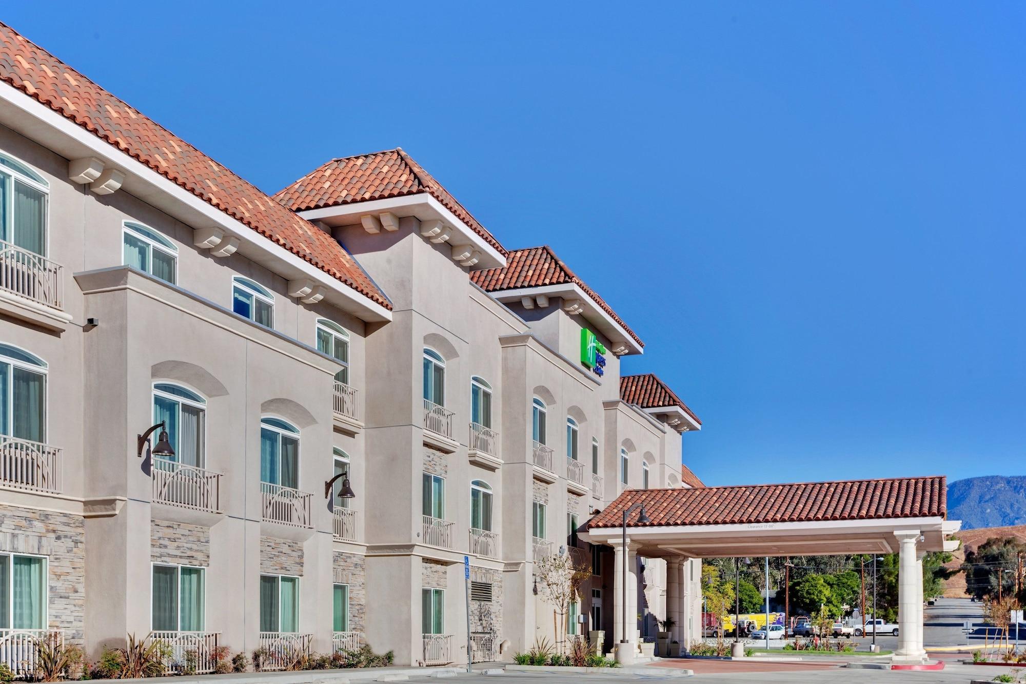 Vista Exterior Holiday Inn Express Hotel & Suites Banning by IHG