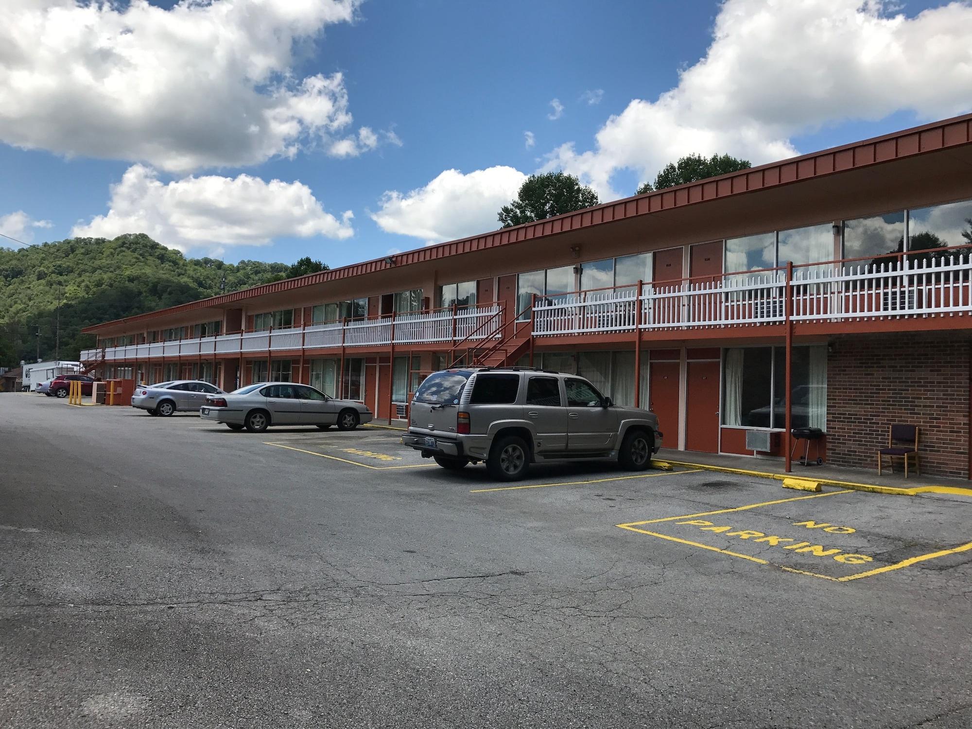 Vista Exterior Daniel Boone Motor Inn