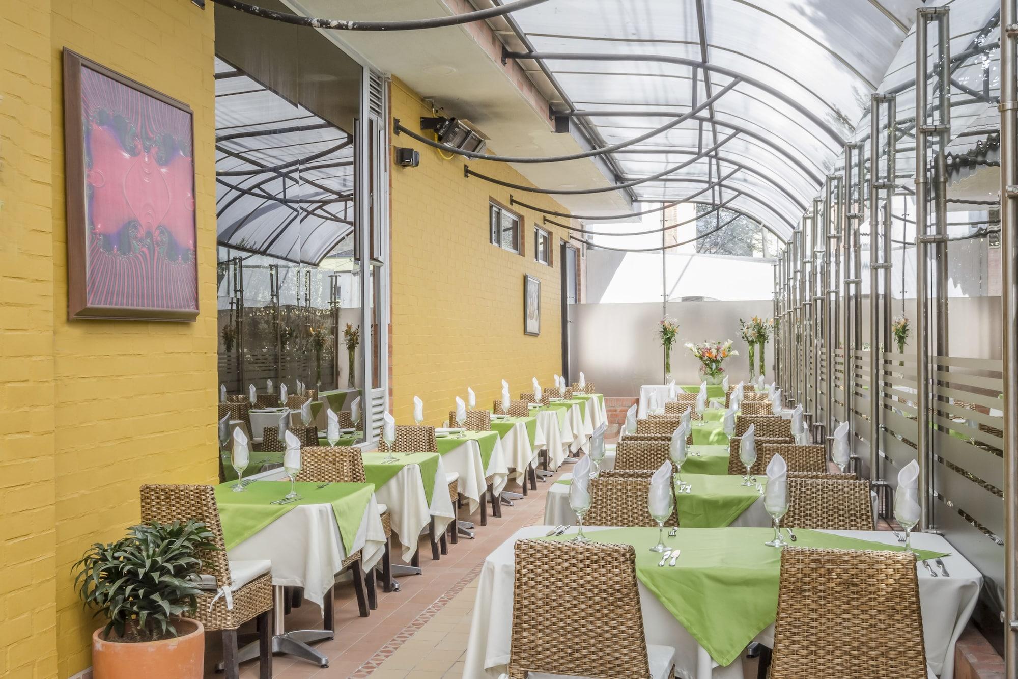 Restaurant Hotel Apartamentos Regency La Feria