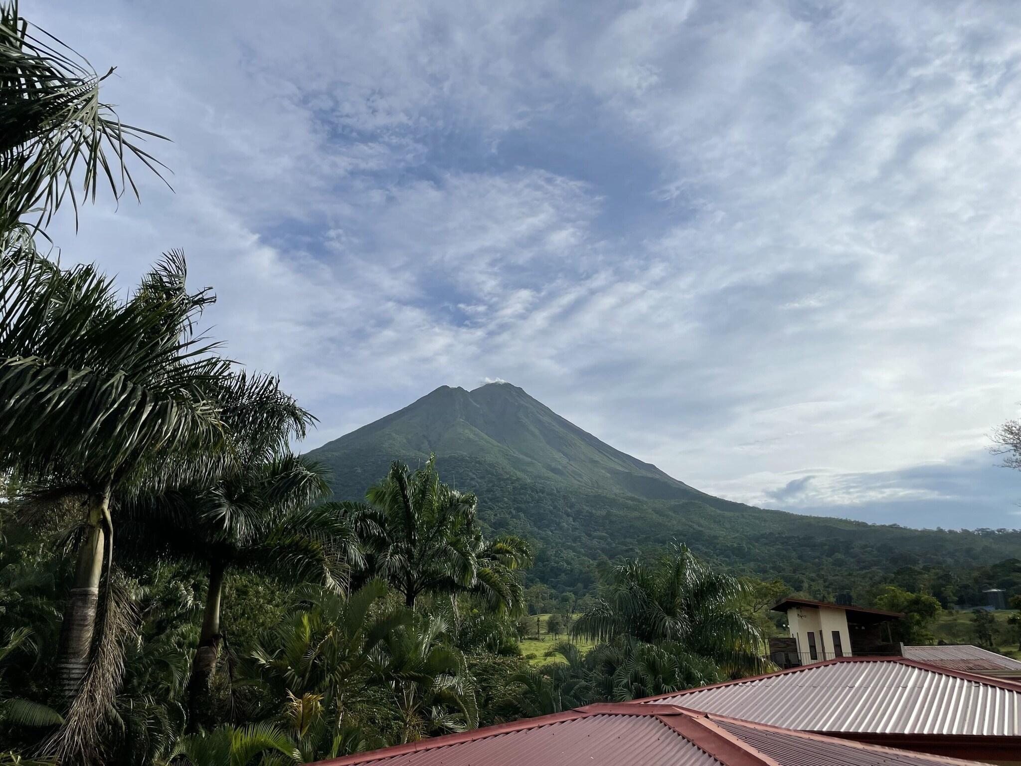 Vista Exterior Paradise Hot Springs - Thermal Water & Volcano Views