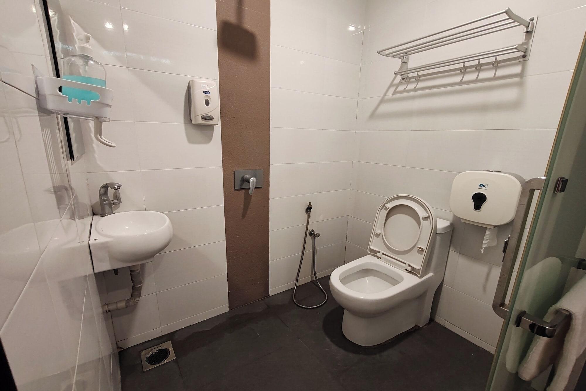 Equipamiento de Habitación Hotel 18, Ipoh Aeon Mall