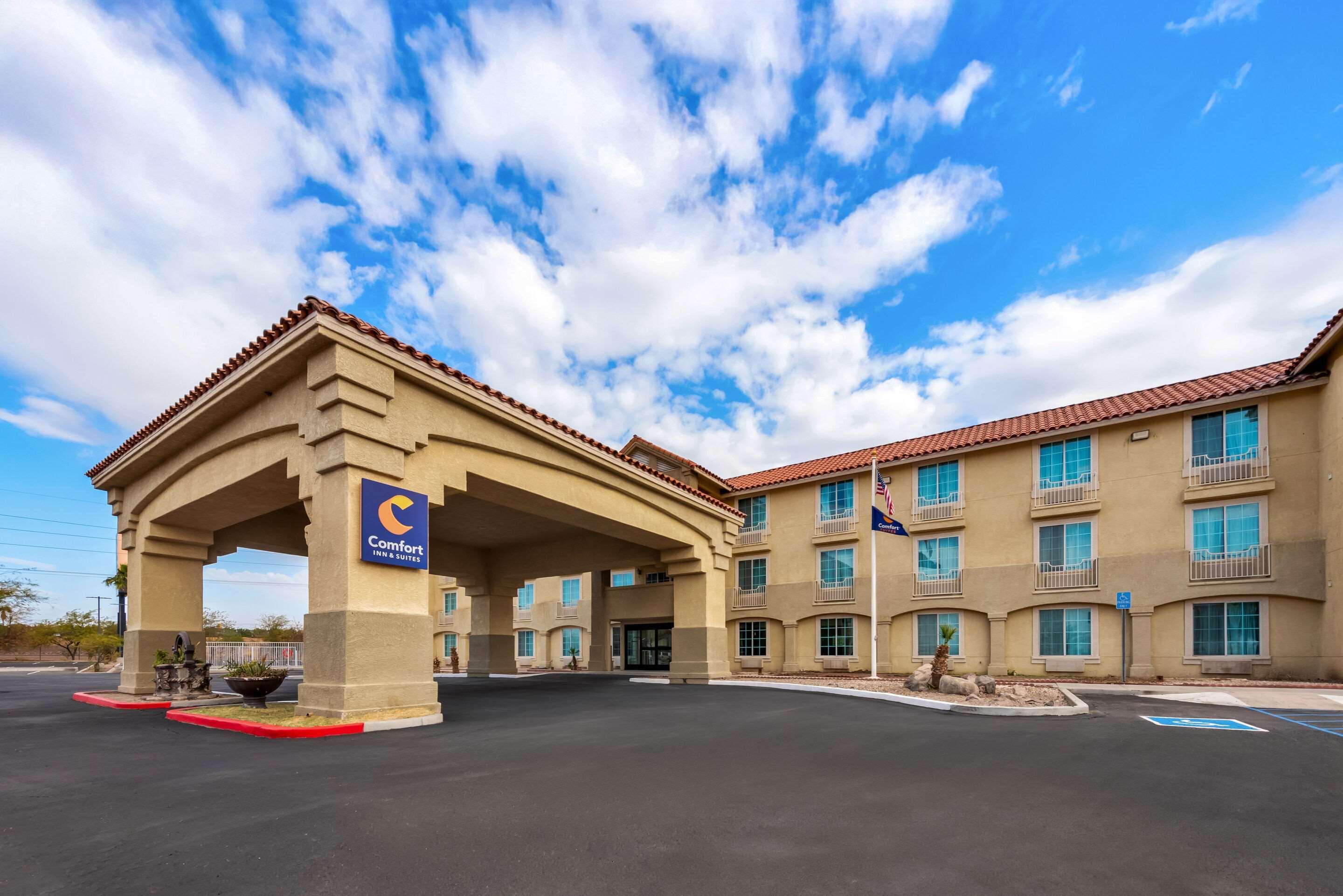 Vista Exterior Comfort Inn & Suites El Centro I - 8