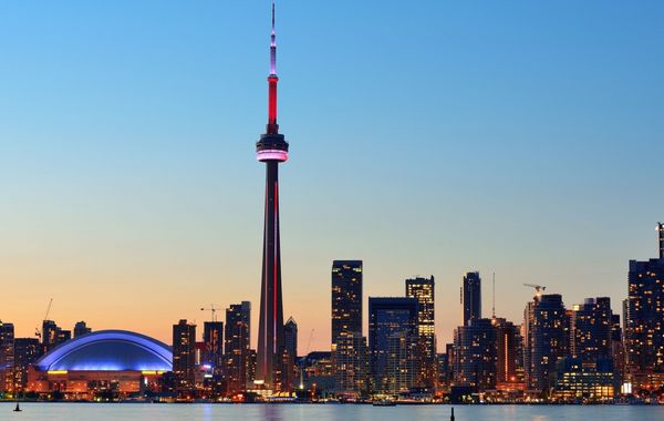 Holiday Inn Toronto Downtown Centre by IHG