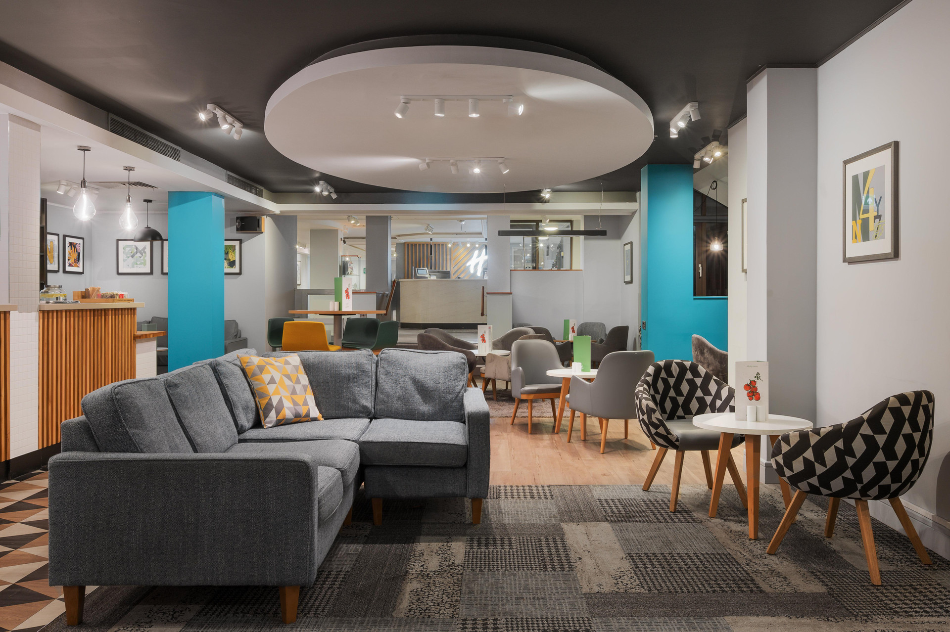 Bar/Salón Holiday Inn Northampton by IHG