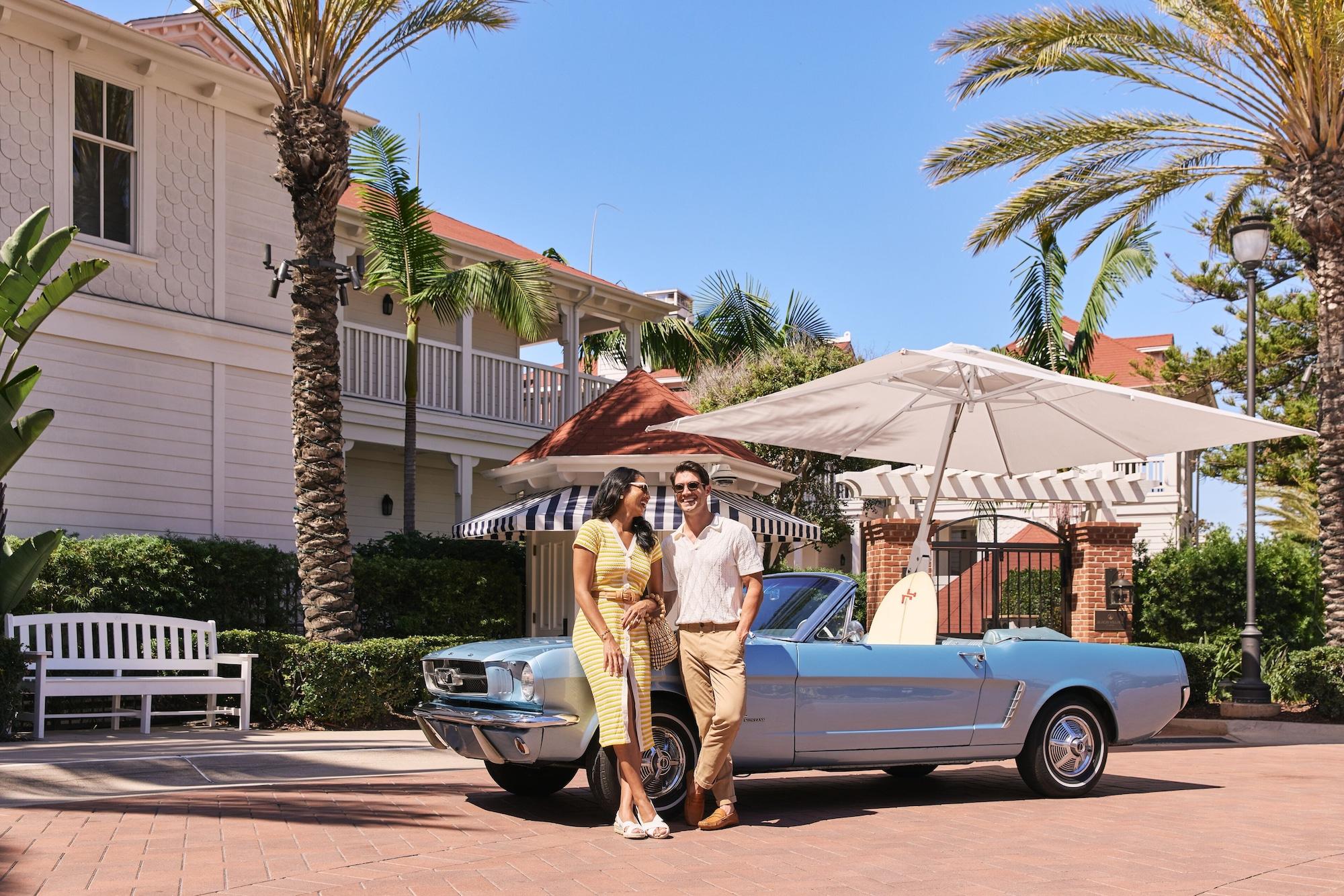 Vista Lobby Beach Village at The Del, LXR Hotels & Resorts